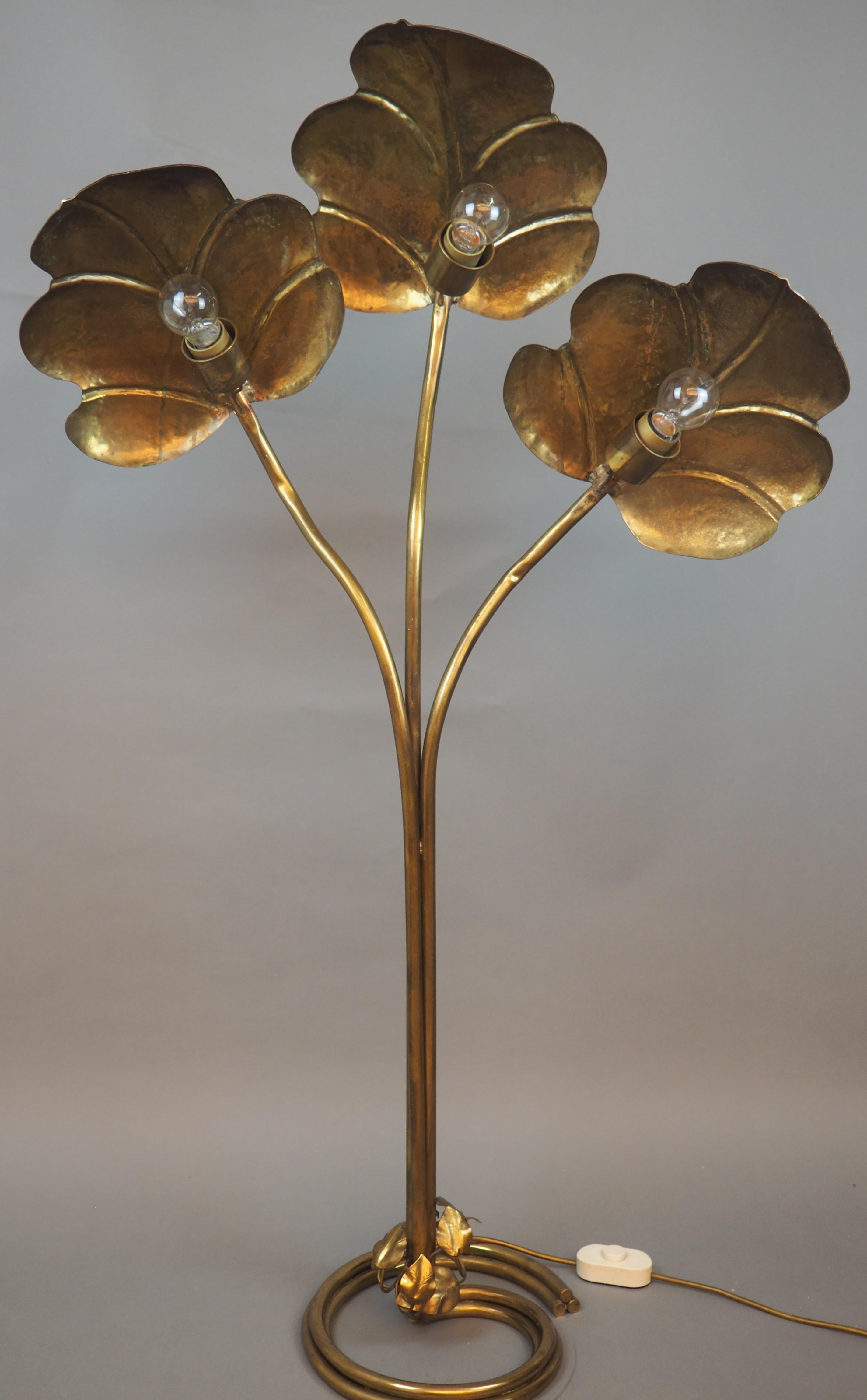 Mid - Century Hammered Brass Floor Lamp attr. to Maison Charles, circa 1960s For Sale 3