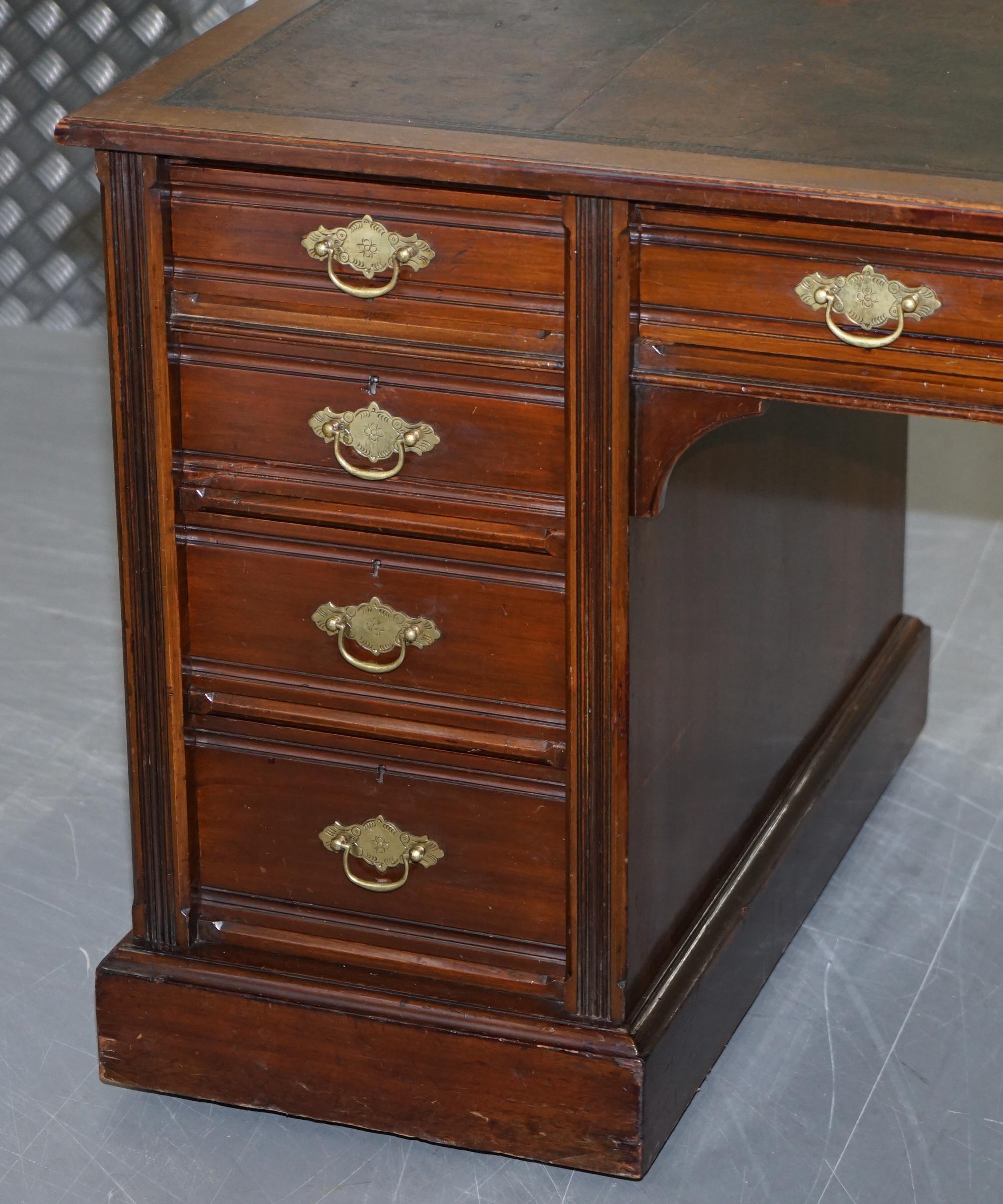 19th Century Rare Hampton & Son's Pall Mall Hardwood Twin Pedestal Writing Partners Desk For Sale