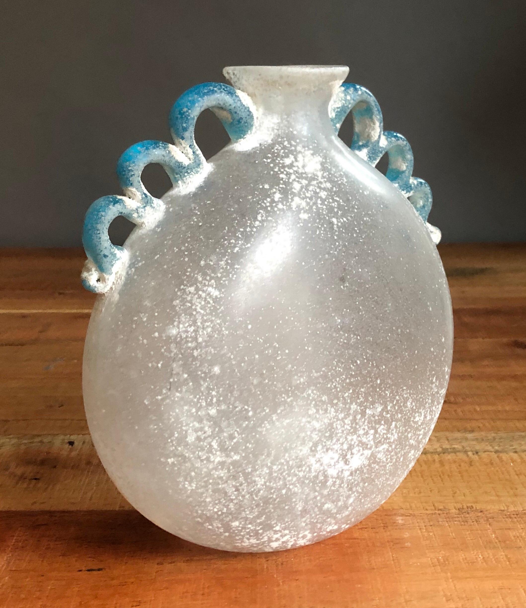 Mid-Century Modern Rare vase en verre Scavo soufflé à la main par Seguso, 