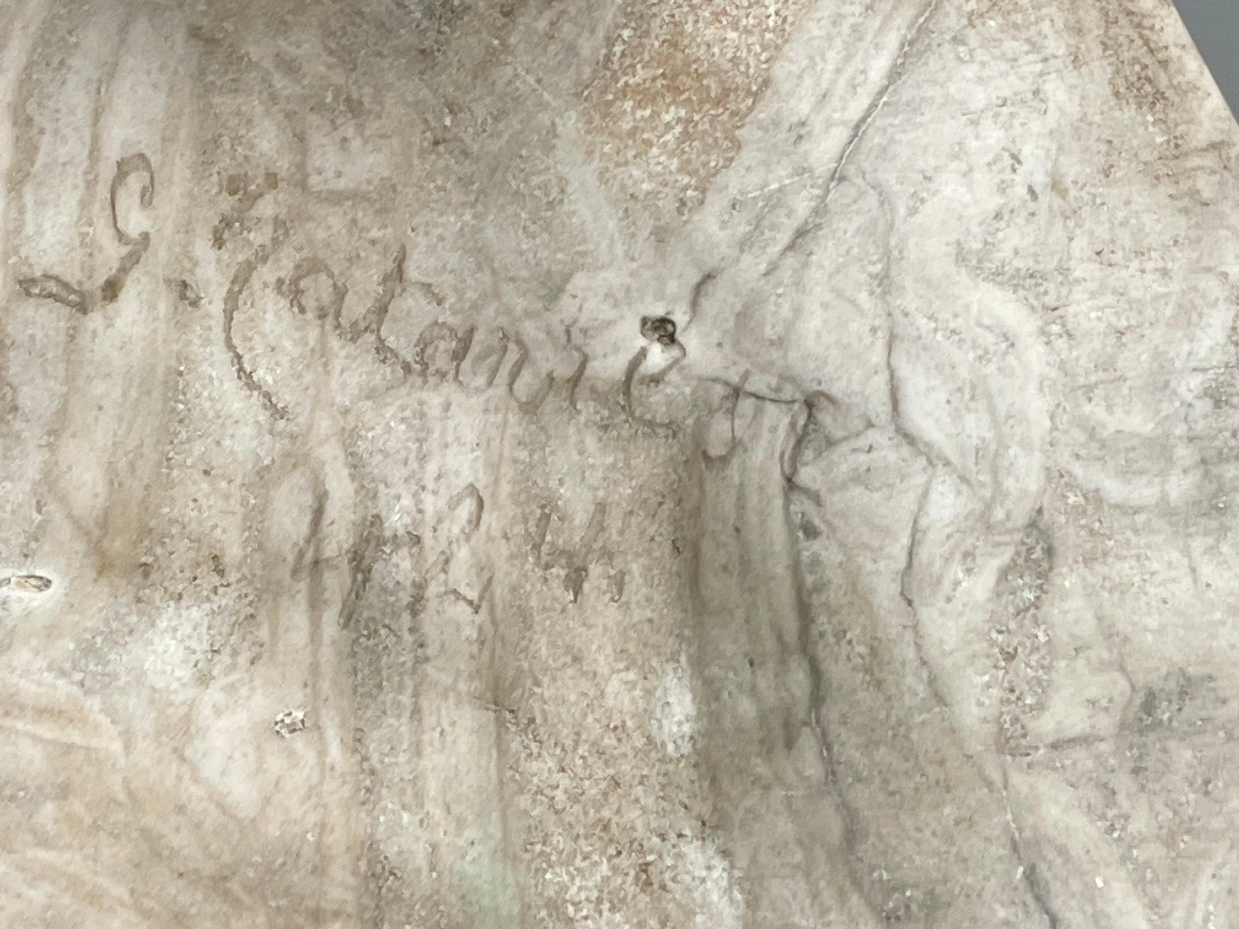 Seltene handgeschnitzte antike Doppeladler-Skulptur auf Alabaster-Berg, signiert und datiert im Angebot 10