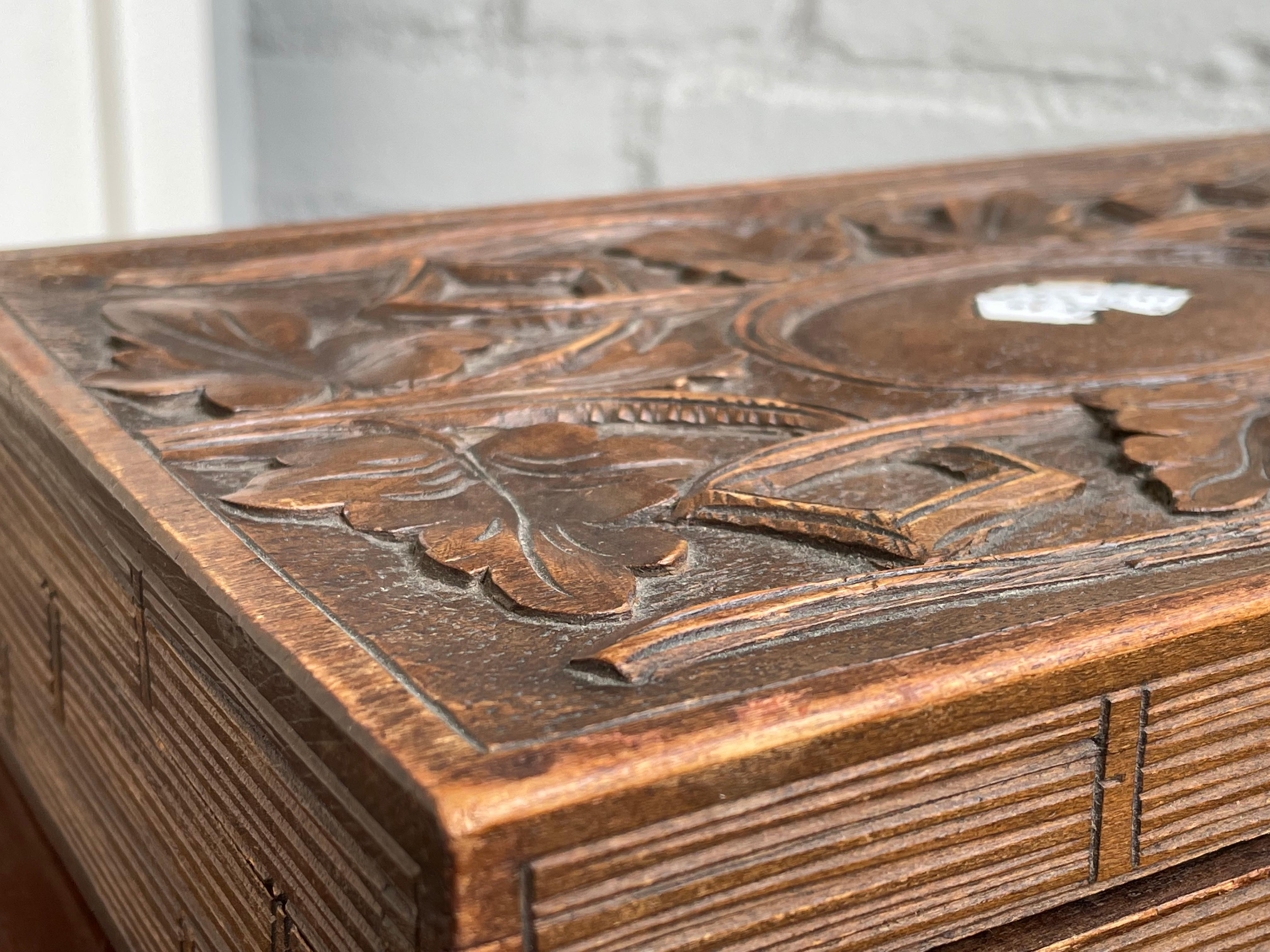 Rare Hand Carved Black Forest Box w. Inlaid Enameled Playing Cards & Chips Boxes For Sale 5