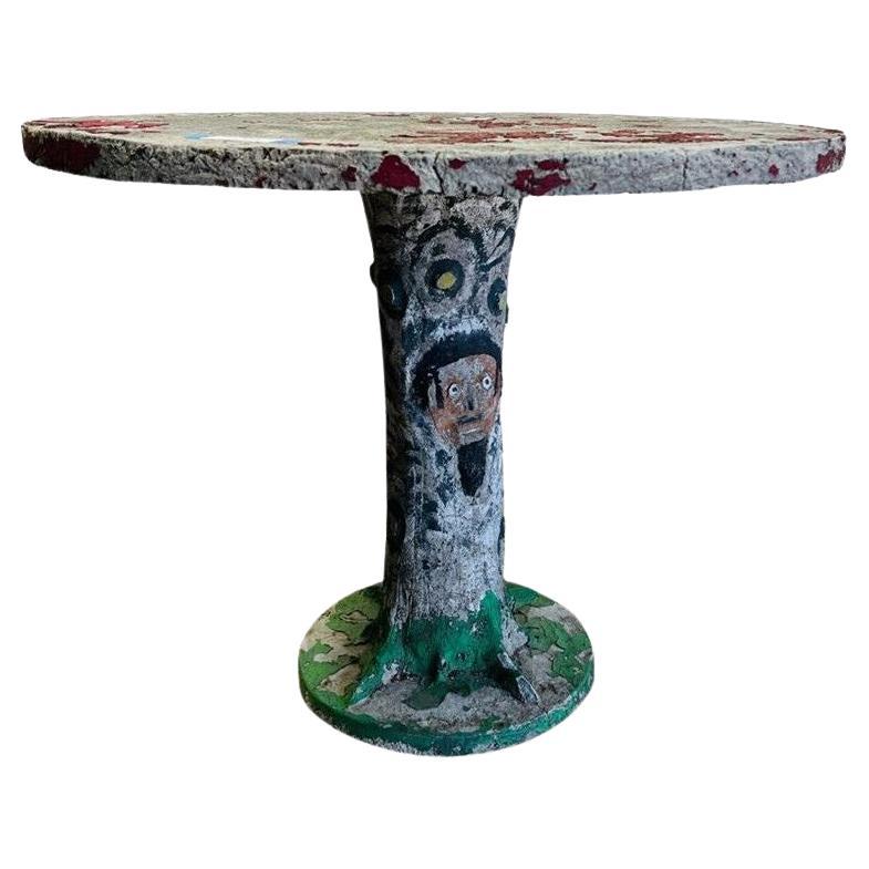 Rare table de jardin en faux bois peinte à la main en vente