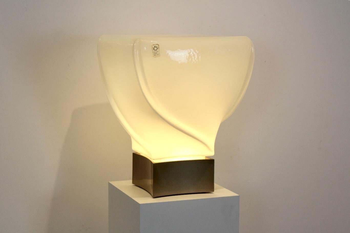 Rare Handmade Leucos Table lamp, Limited Edition in White Opalescent Glass For Sale 1
