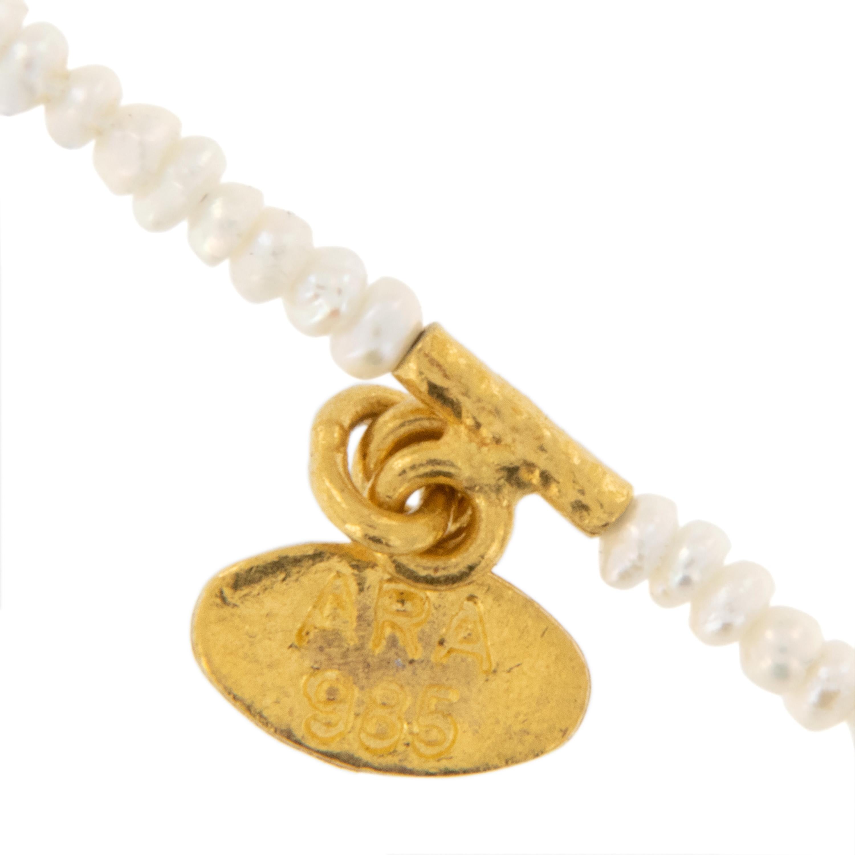 Perle Rare collier perlé à la main en or jaune 24 carats et perles naturelles en vente