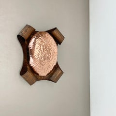 Raro aplique de pared de estilo Stilnovo, hecho a mano en cobre macizo, Italia, década de 1950