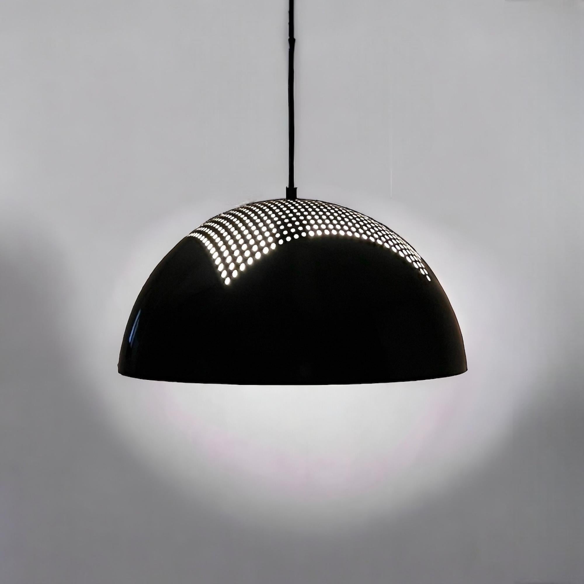 Rare Hanging Lamp Made in Italy by Piuluce Vicenza - Minimalistic 1980s Design In condizioni buone in vendita a San Benedetto Del Tronto, IT