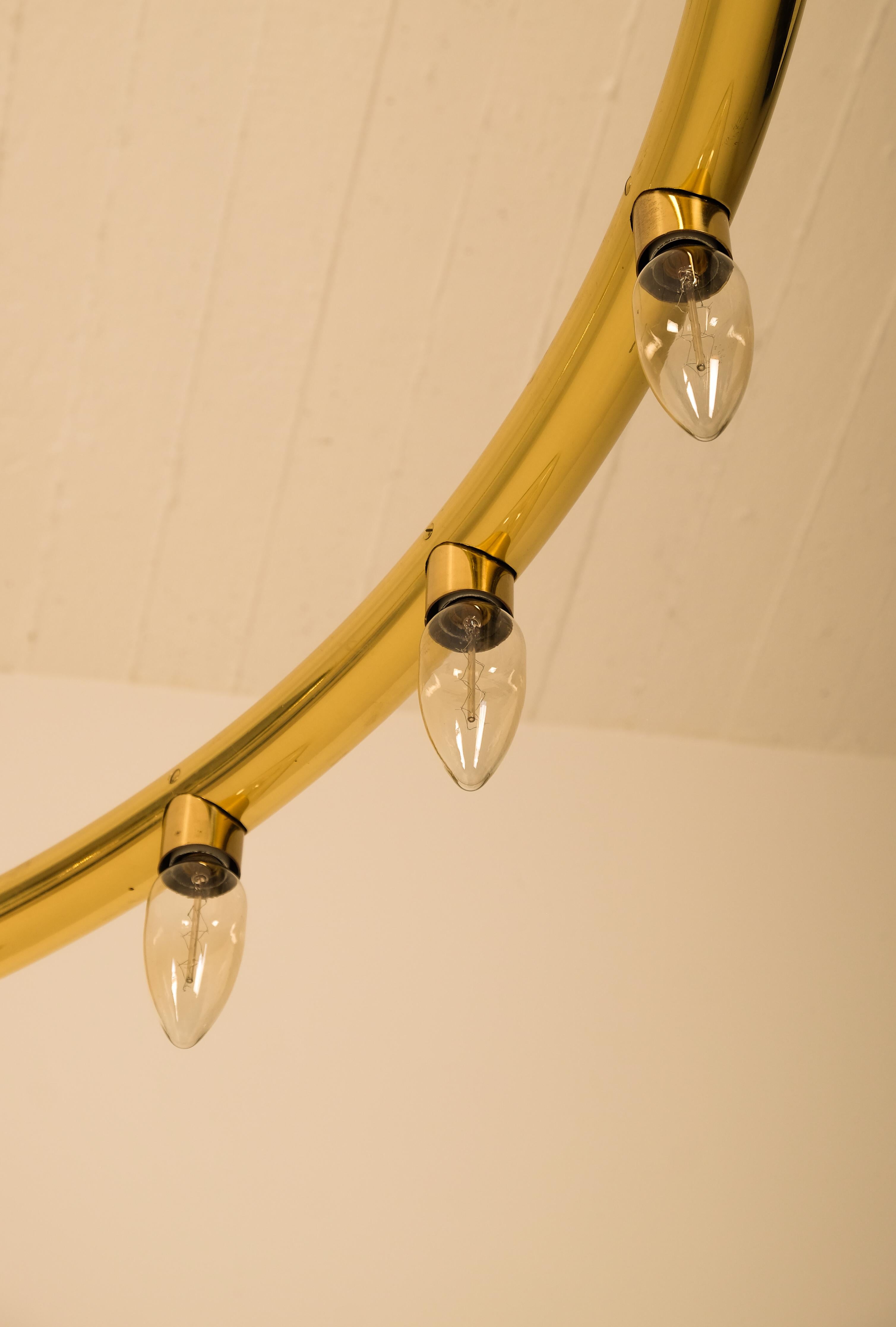 Conçu par Hans-Agne Agnes. Produit par Hans-Agne Jakobsson AB à Agnes, Suède, dans les années 1970. 
Très bon état vintage. 

Mesures : 
Diamètre : 158 cm

Hauteur réglable selon vos préférences. 

Expédition mondiale par la porte d'entrée