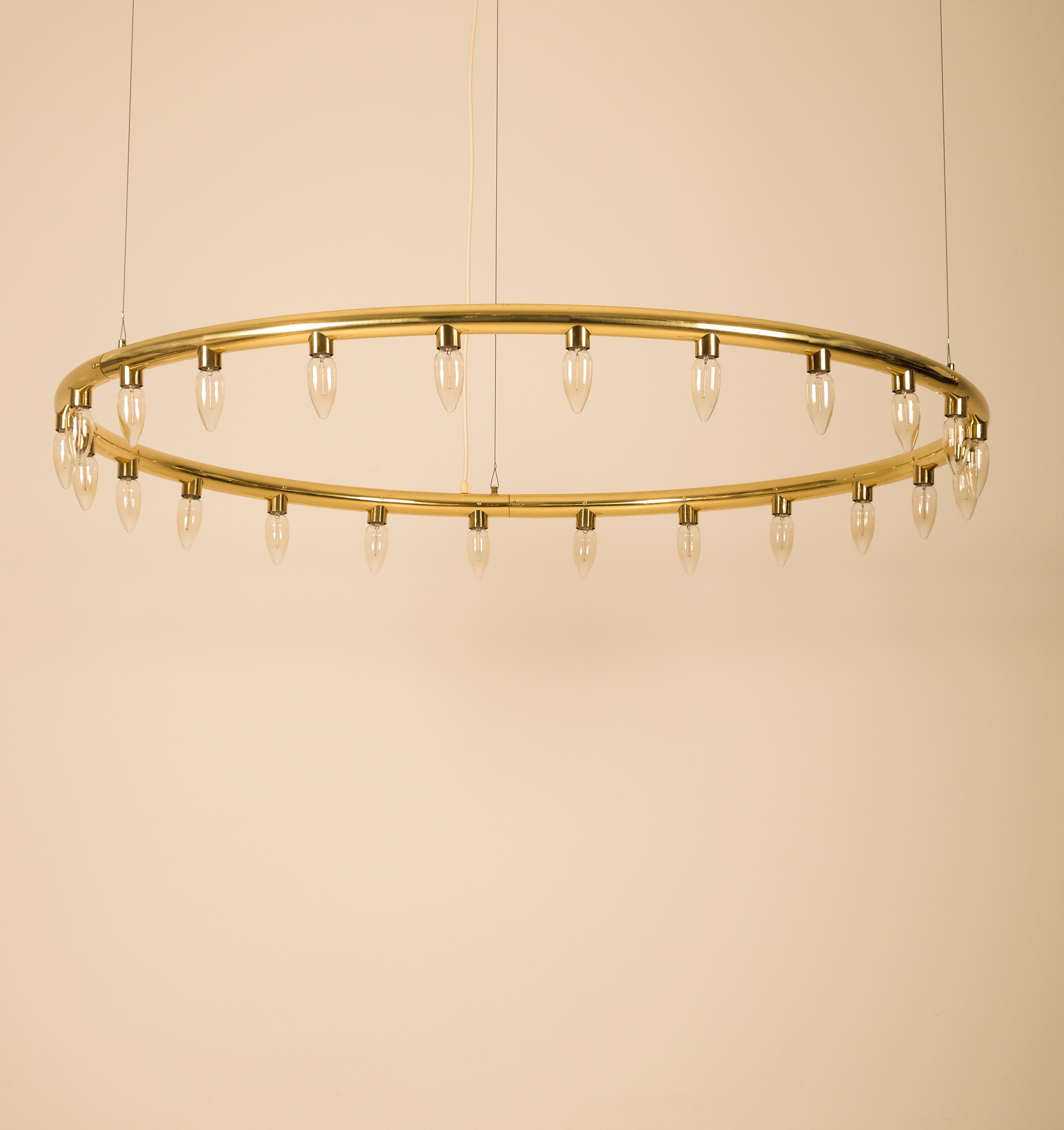 Scandinave moderne Rare lustre en laiton Hans-Agne Jakobsson, années 1970 en vente