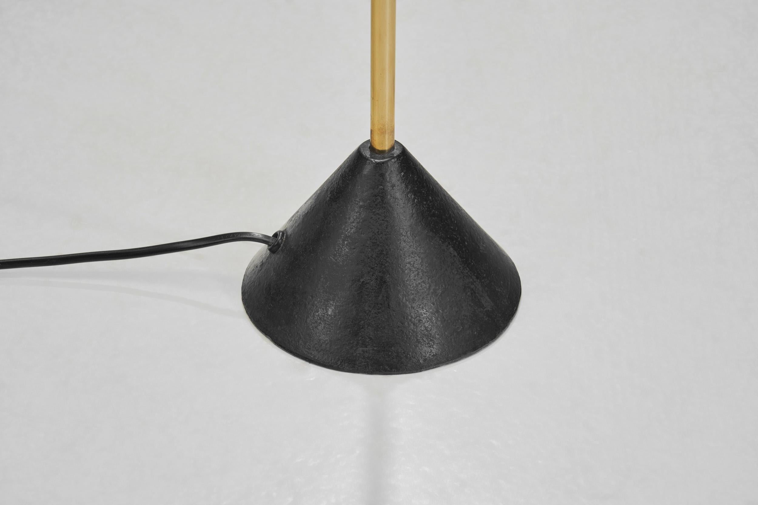 Rare lampadaire en laiton Hans-Agne Jakobsson pour AB Markaryd, Suède vers les années 1960 en vente 11