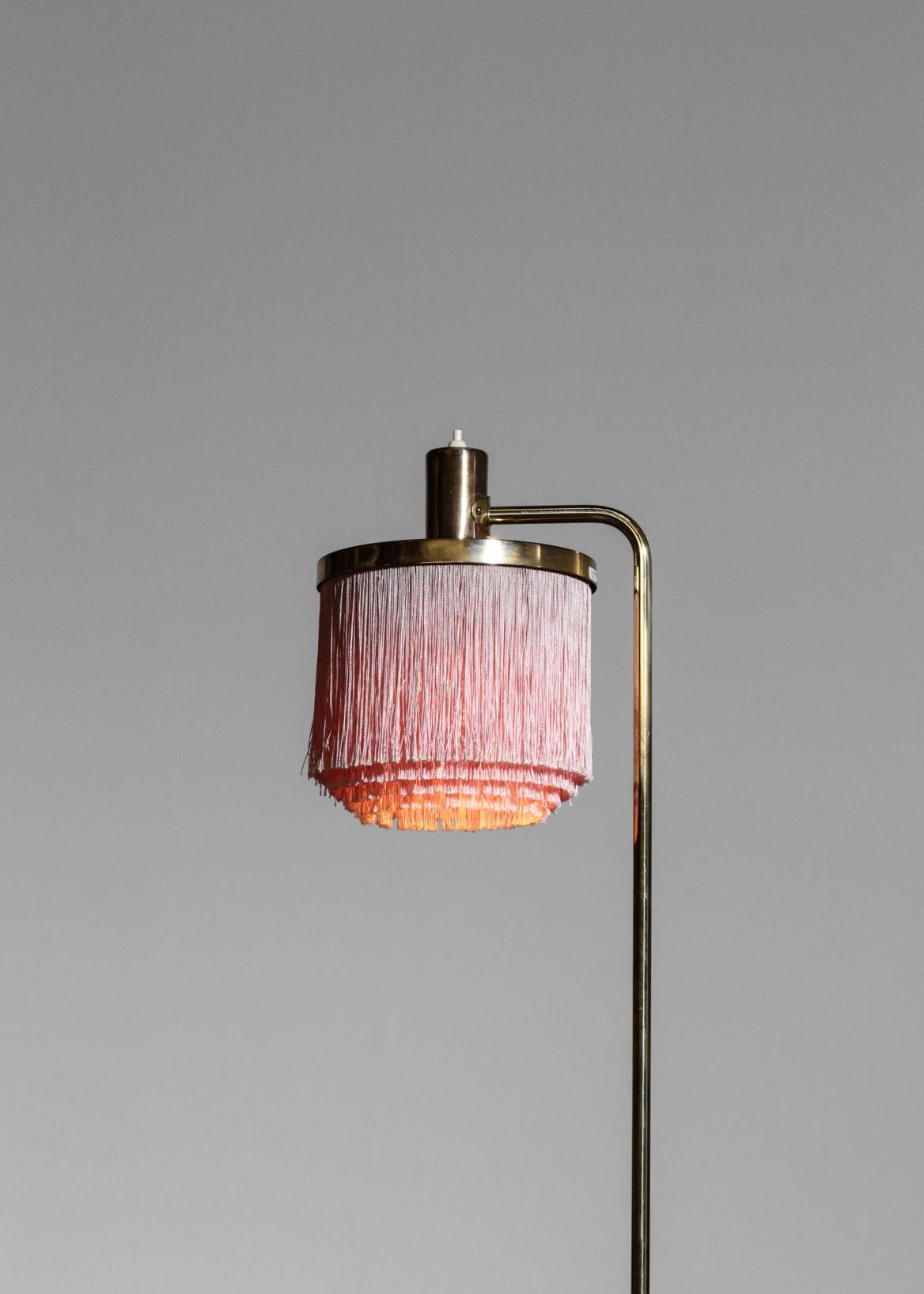 Rare Hans Agne Jakobsson Floor Lamp Rose Fringe G109 In Good Condition In Lyon, FR