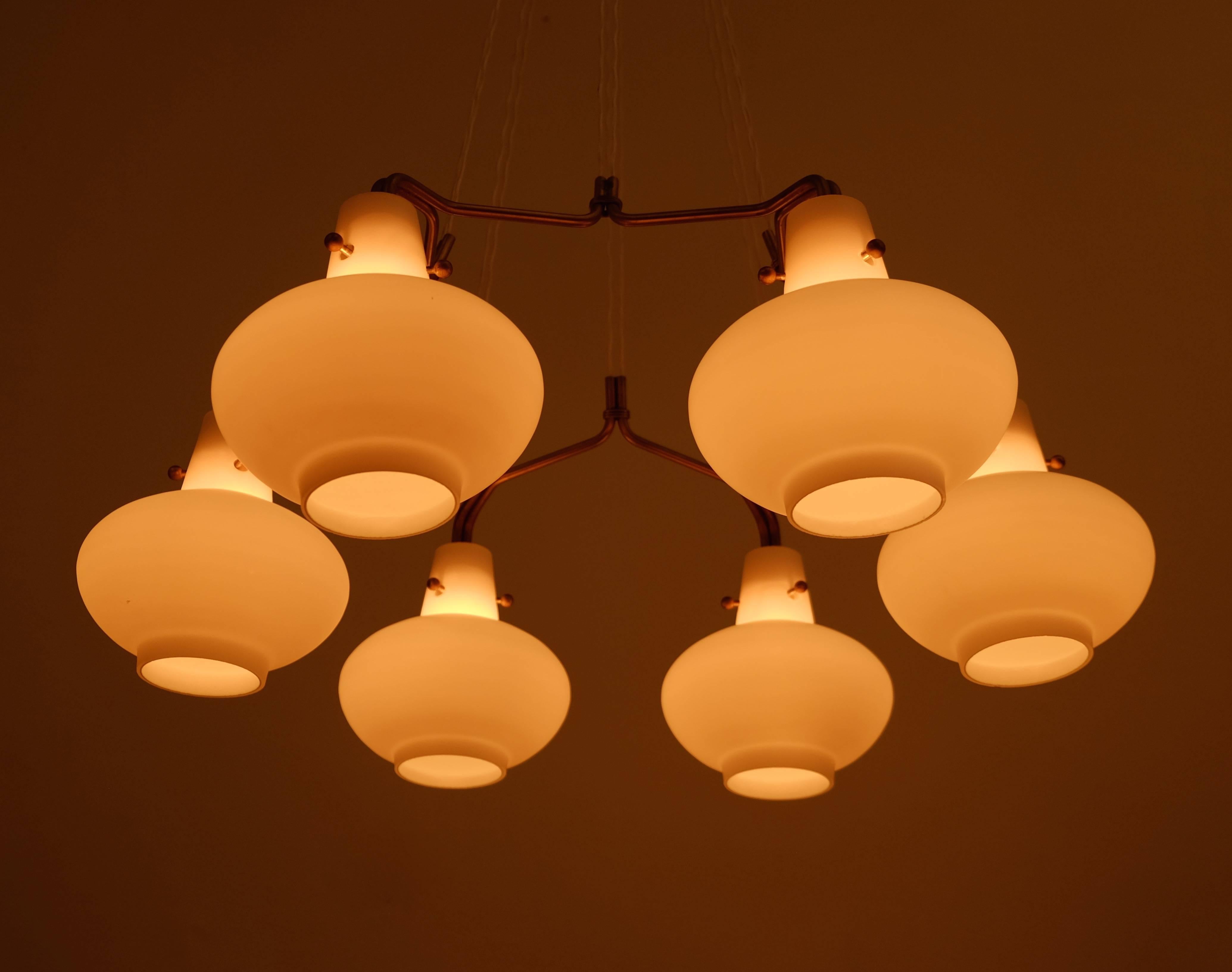 Ottone Raro set di 4 lampadari Hans Bergström di Ateljé Lyktan, anni '50 in vendita