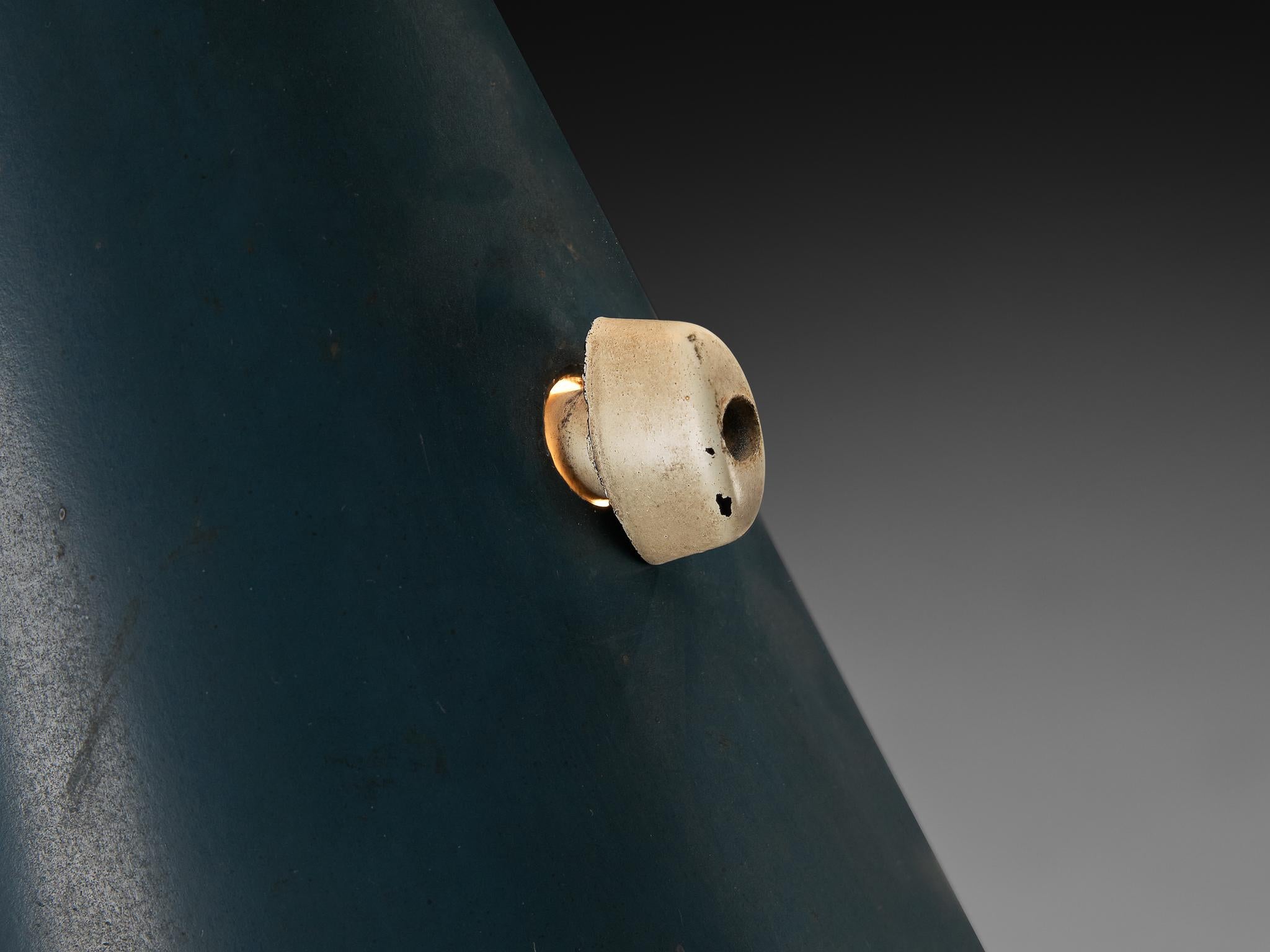 Rara lámpara de pie de dos brazos Hans Bergström para Ateljé Lyktan con pantalla Cocoon Aluminio en venta