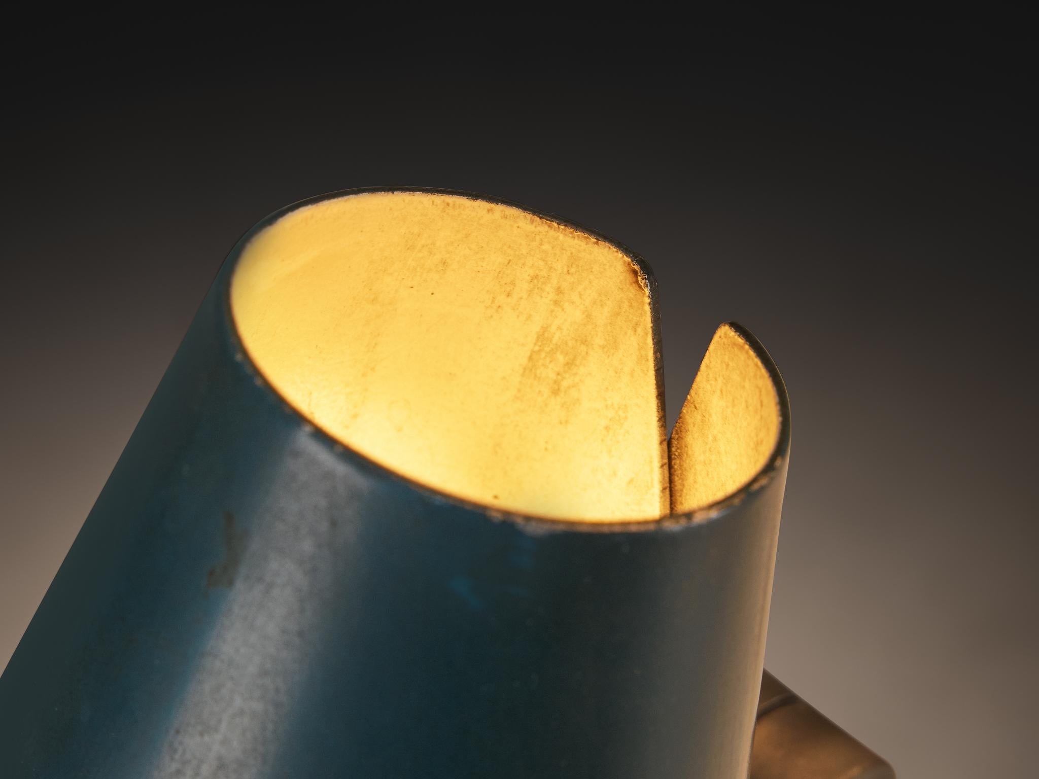 Rara lámpara de pie de dos brazos Hans Bergström para Ateljé Lyktan con pantalla Cocoon en venta 2