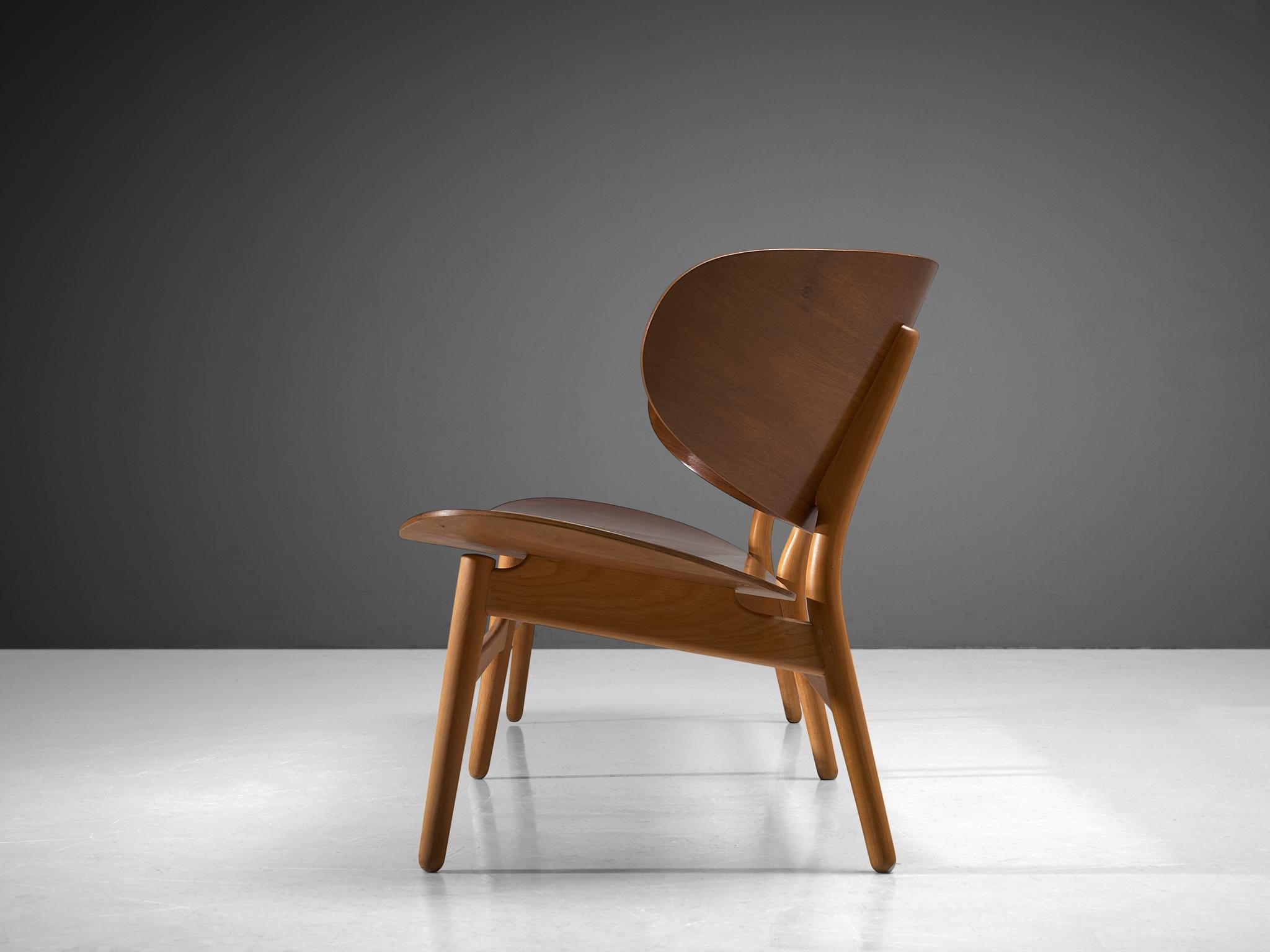 Rare Hans J. Wegner for Fritz Hansen Lounge Set in Walnut  8