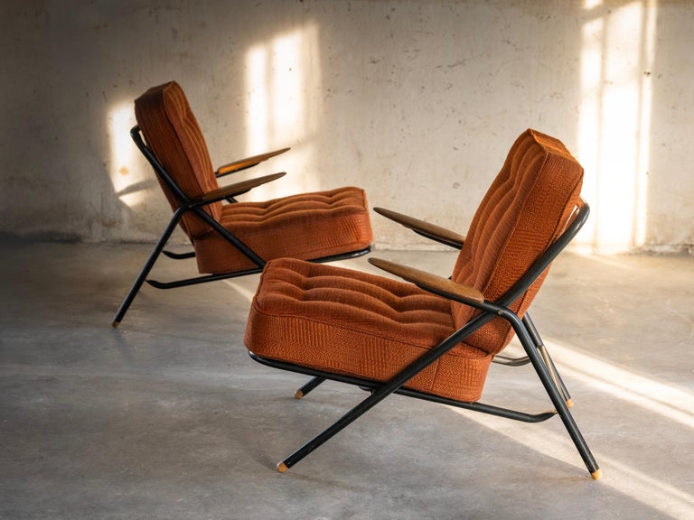 Rare Hans J. Wegner for Getama Pair of 'Sawbuck' GE215 Lounge