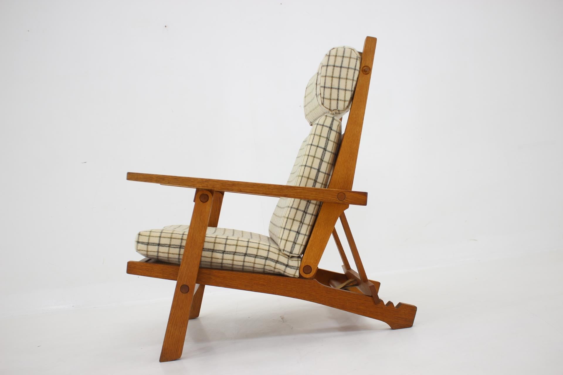 Rare Hans J. Wegner  Oak Reclining Lounge Chair Model AP71, Denmark 1968  For Sale 5