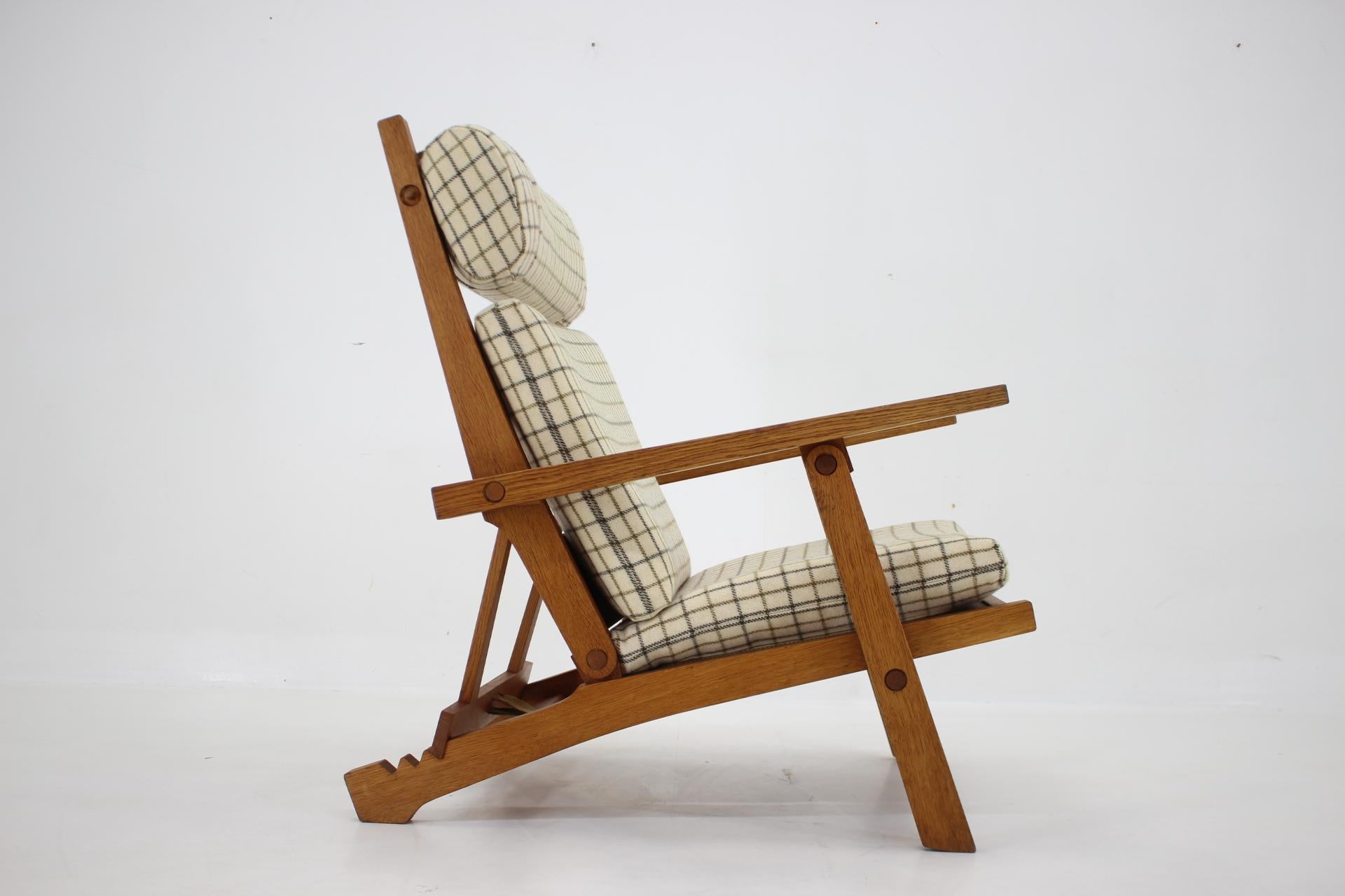 Mid-20th Century Rare Hans J. Wegner  Oak Reclining Lounge Chair Model AP71, Denmark 1968  For Sale