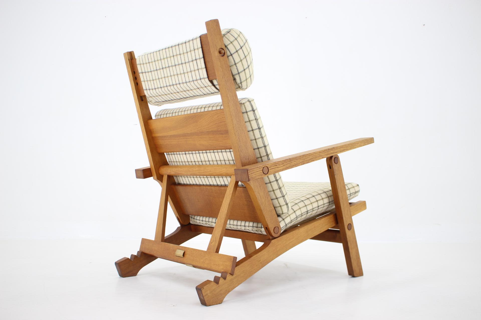 Rare Hans J. Wegner  Oak Reclining Lounge Chair Model AP71, Denmark 1968  For Sale 2
