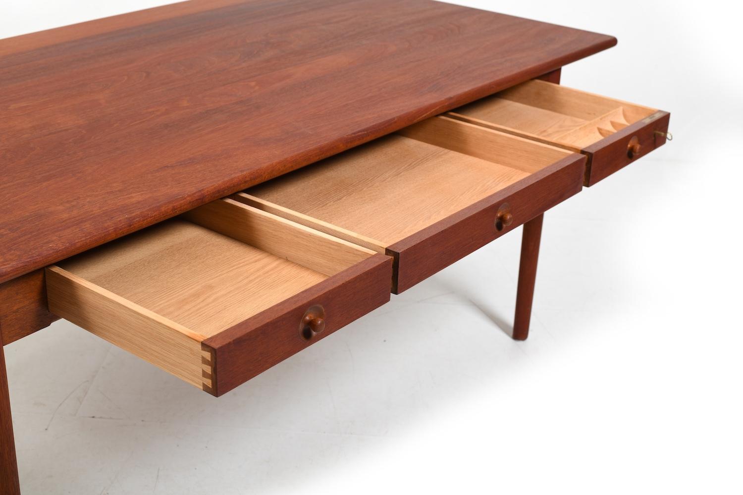 Rare Hans J. Wegner PP-312 Teak Desk 1960s. For Sale 7