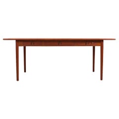 Rare bureau en teck Hans J. Wegner PP-312 des années 1960.