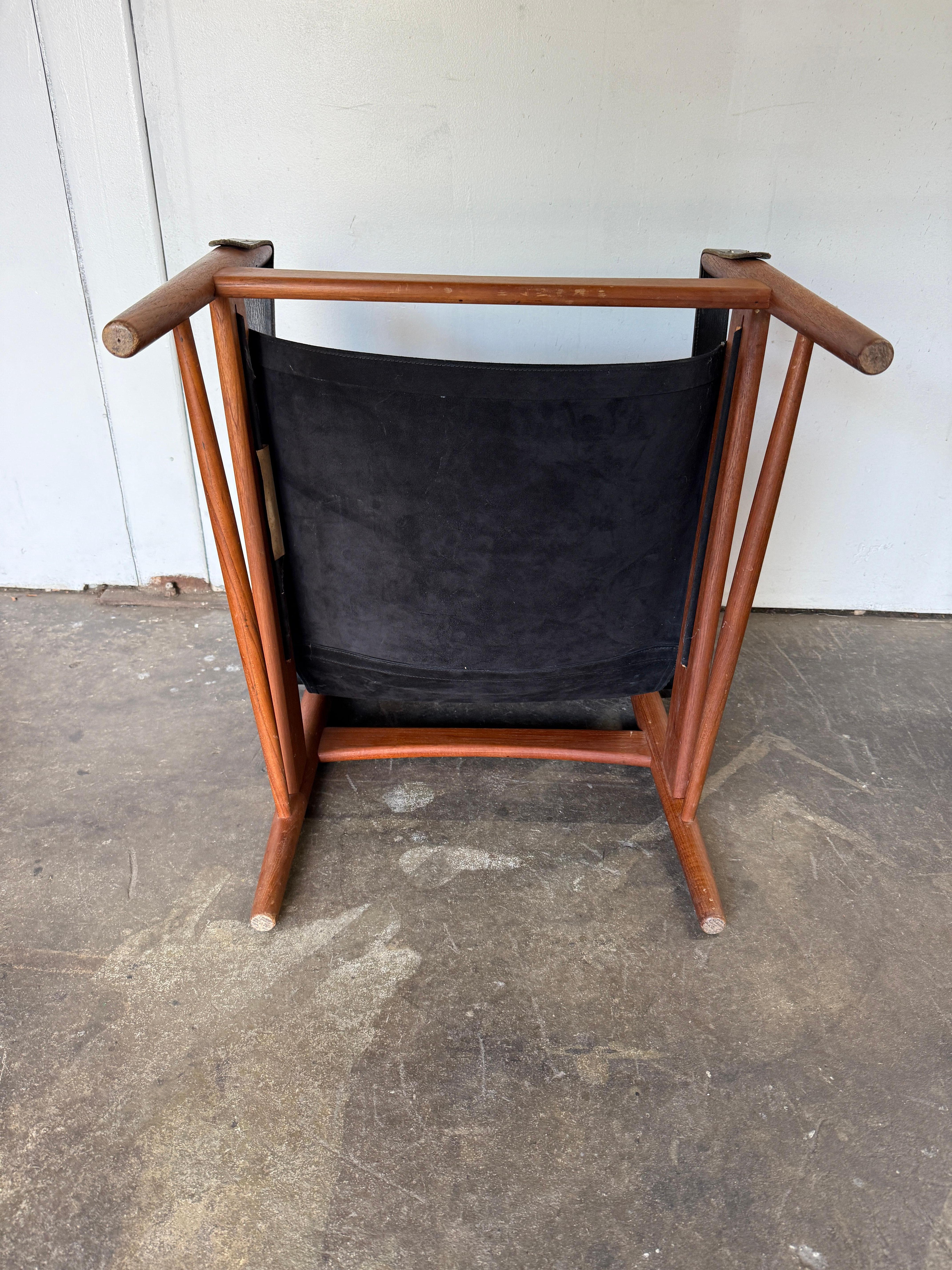 Rare Hans Olsen black suede leather safari lounge Antelope chair For Sale 1