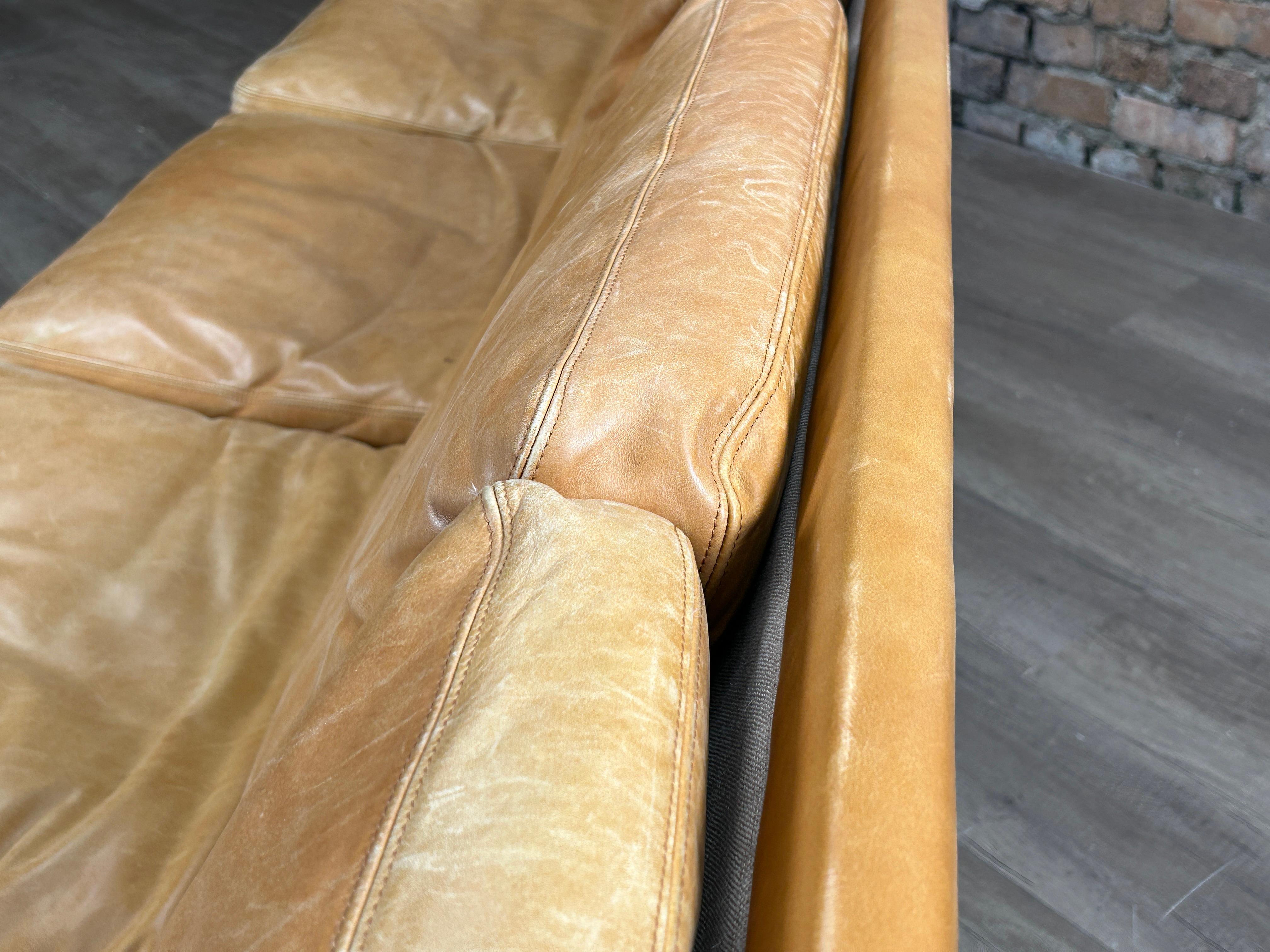 Seltenes Hans Wegner AP62 / 4 Sofa von AP Stolen aus Palisanderholz und Leder im Angebot 9