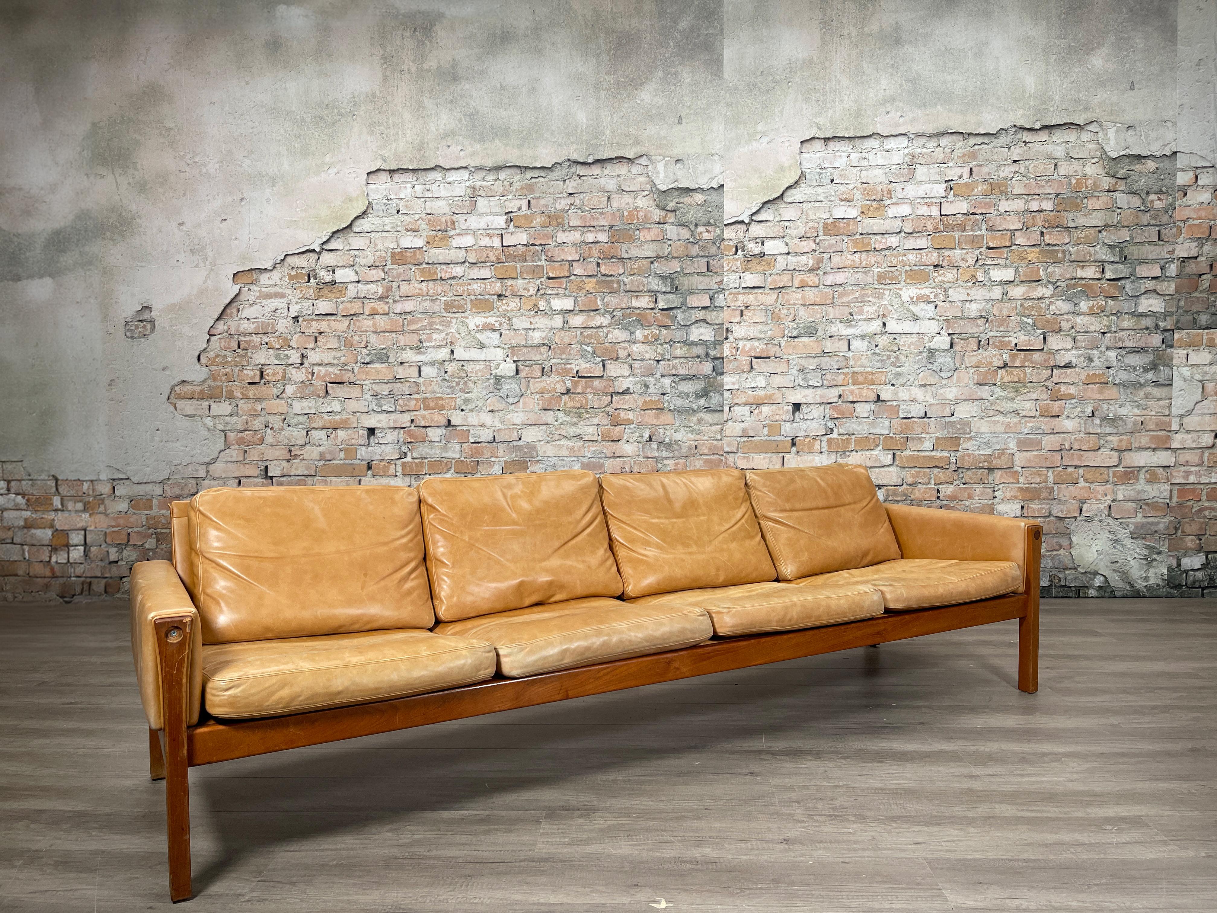Scandinavian Modern Rare Hans Wegner AP62 / 4 sofa by AP Stolen in Rosewood and Leather For Sale
