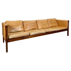 Seltenes Hans Wegner AP63 / 4 Sofa von AP Stolen aus Palisanderholz und Leder