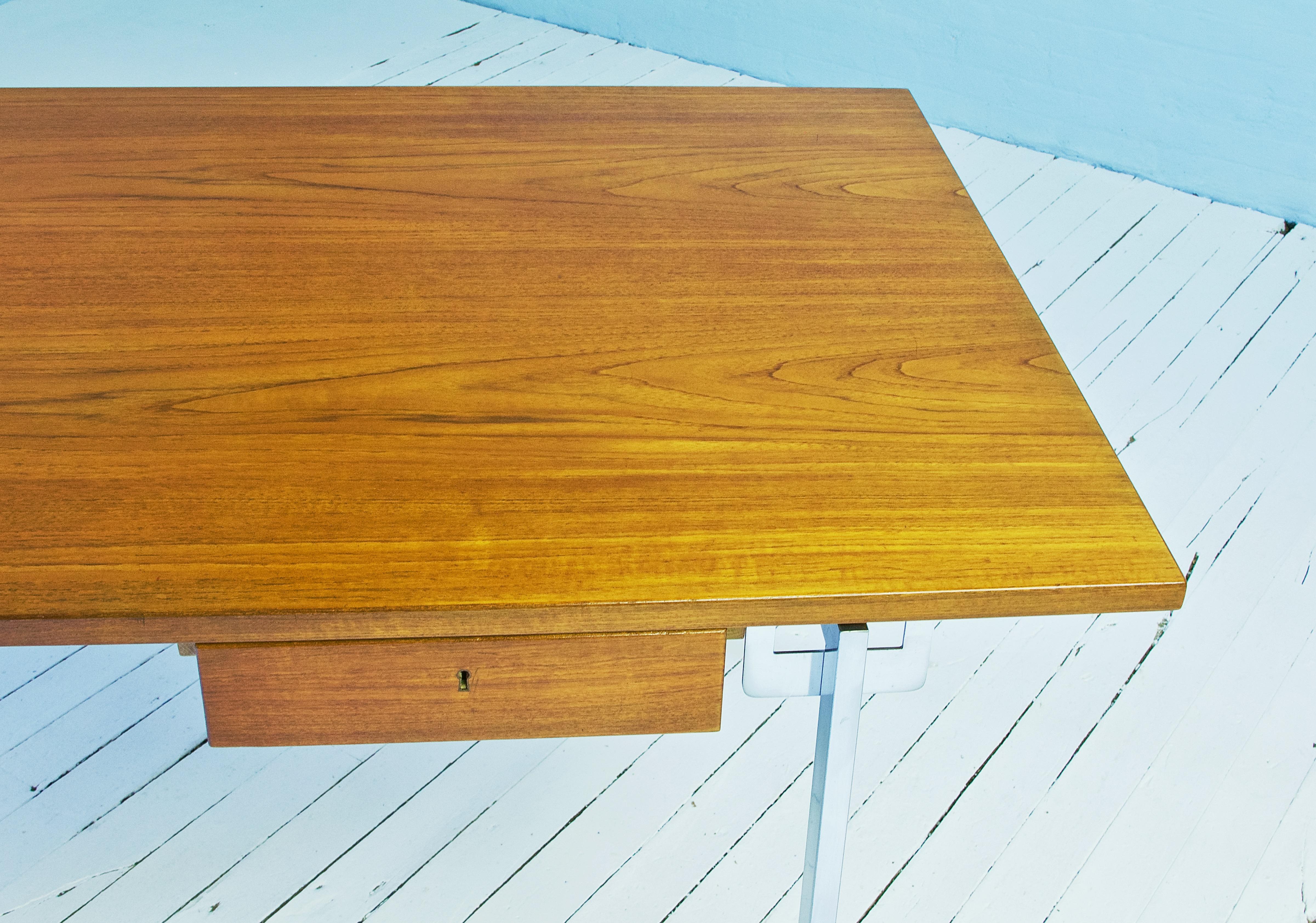 Rare Hans Wegner AT-325 Desk in Teak and Chrome-Plated Steel, Denmark, 1960s In Good Condition In Brooklyn, NY
