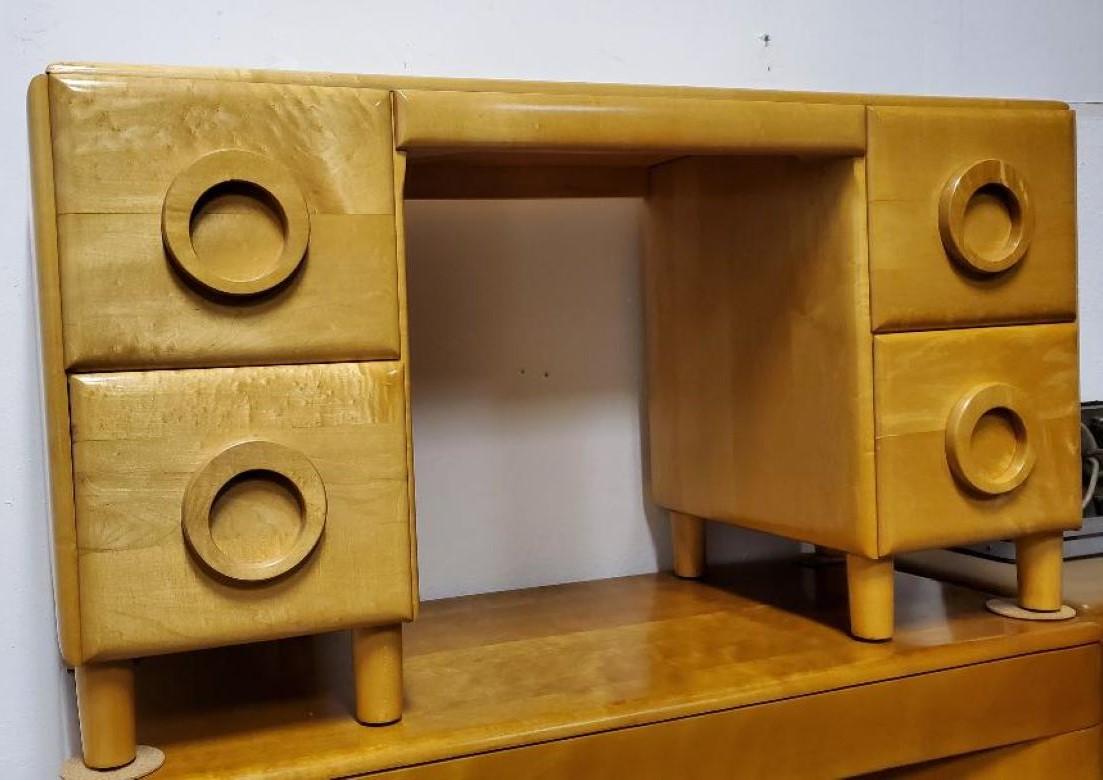 RARE Hard Rock Maple Conant Ball American Modern Art Deco Desk with Round Pulls For Sale 12