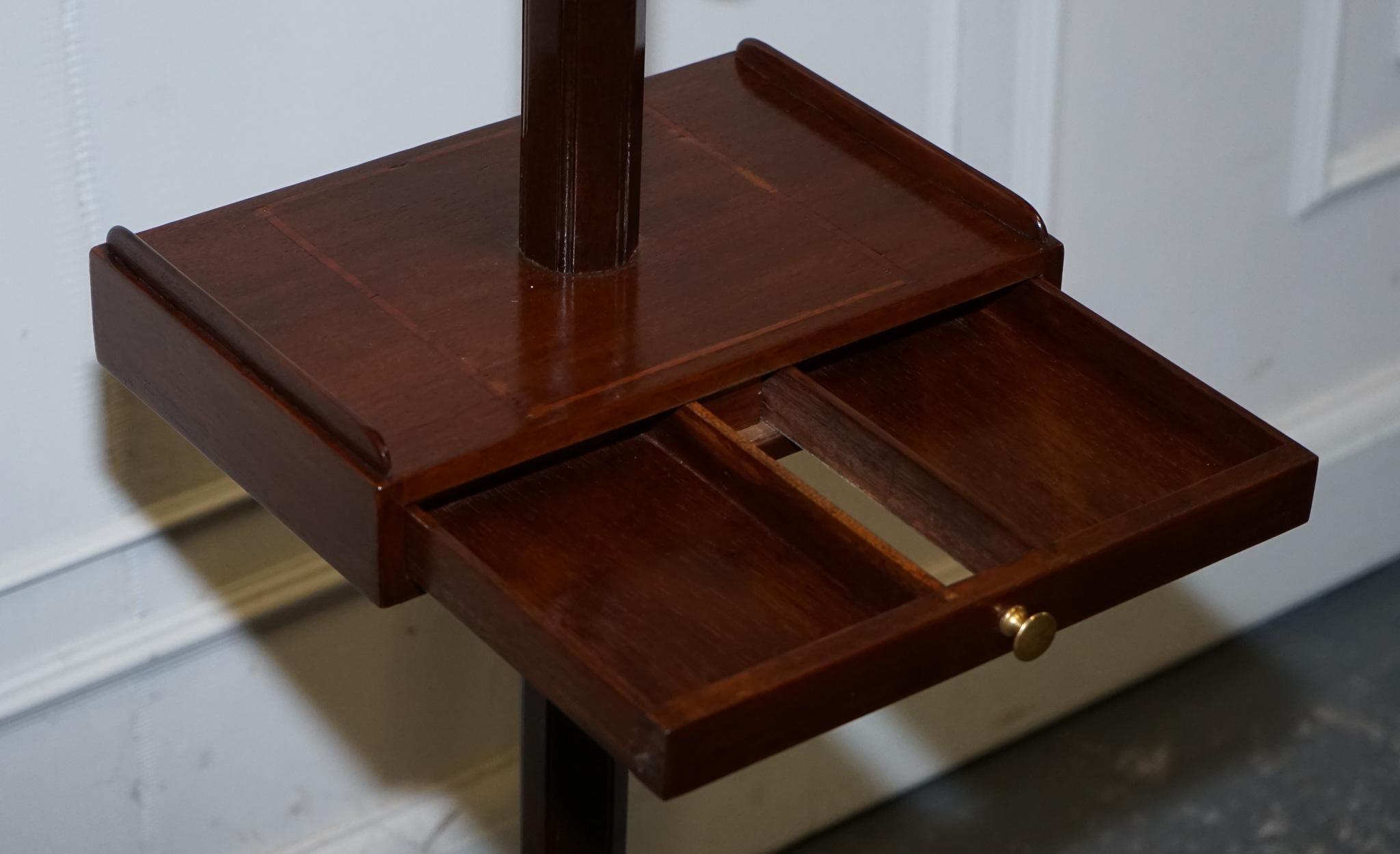 RARE HARRODS LONDON ENGLISH READING LAMP STAND SIDE TABLE WiTH LAMP For Sale 3