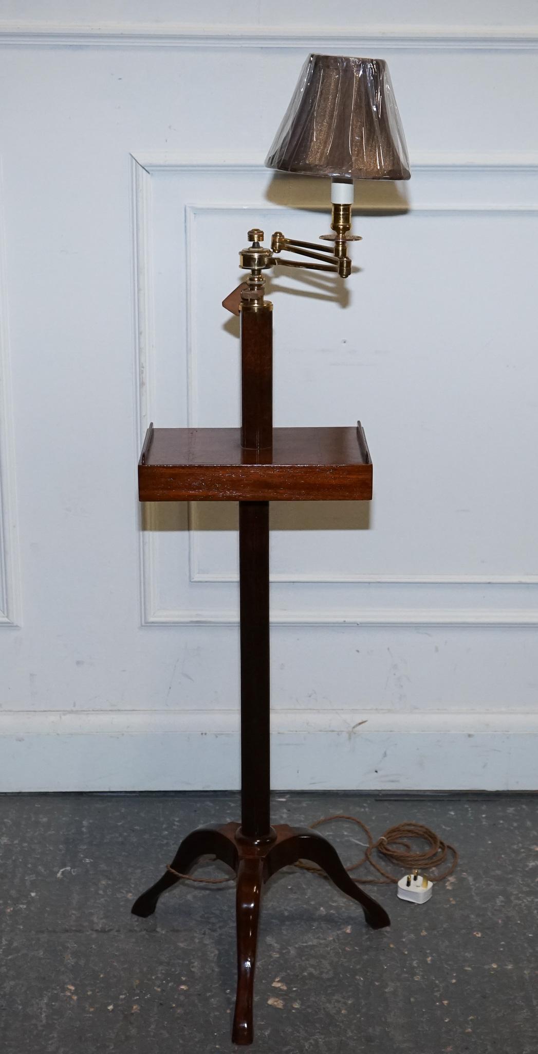 RARE HARRODS LONDON ENGLISH READING LAMP STAND SIDE TABLE WiTH LAMP For Sale 9