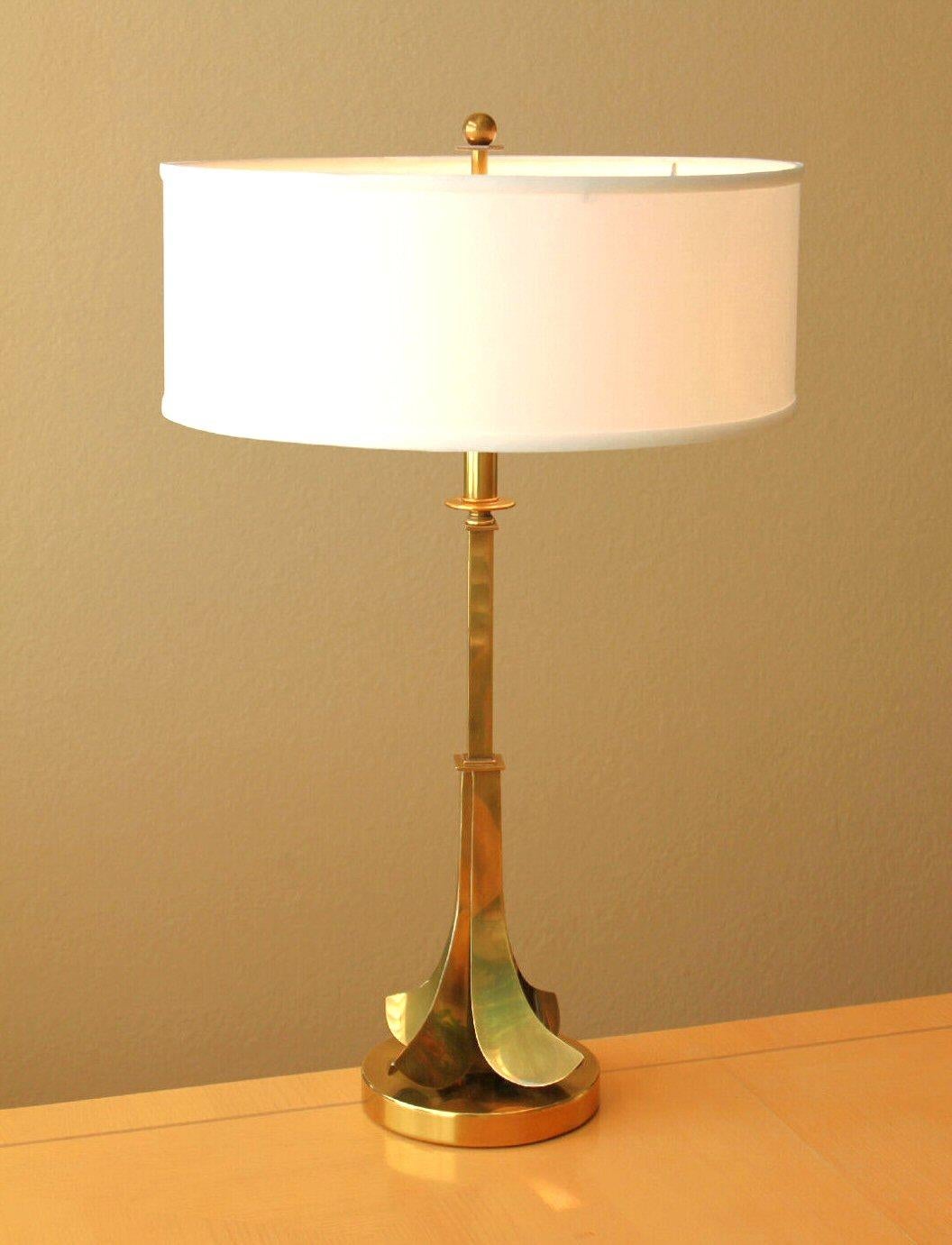 Mid-Century Modern Rare HART Associates Mid Century Modern Brass Abstract Palm Celebrity Table Lamp For Sale