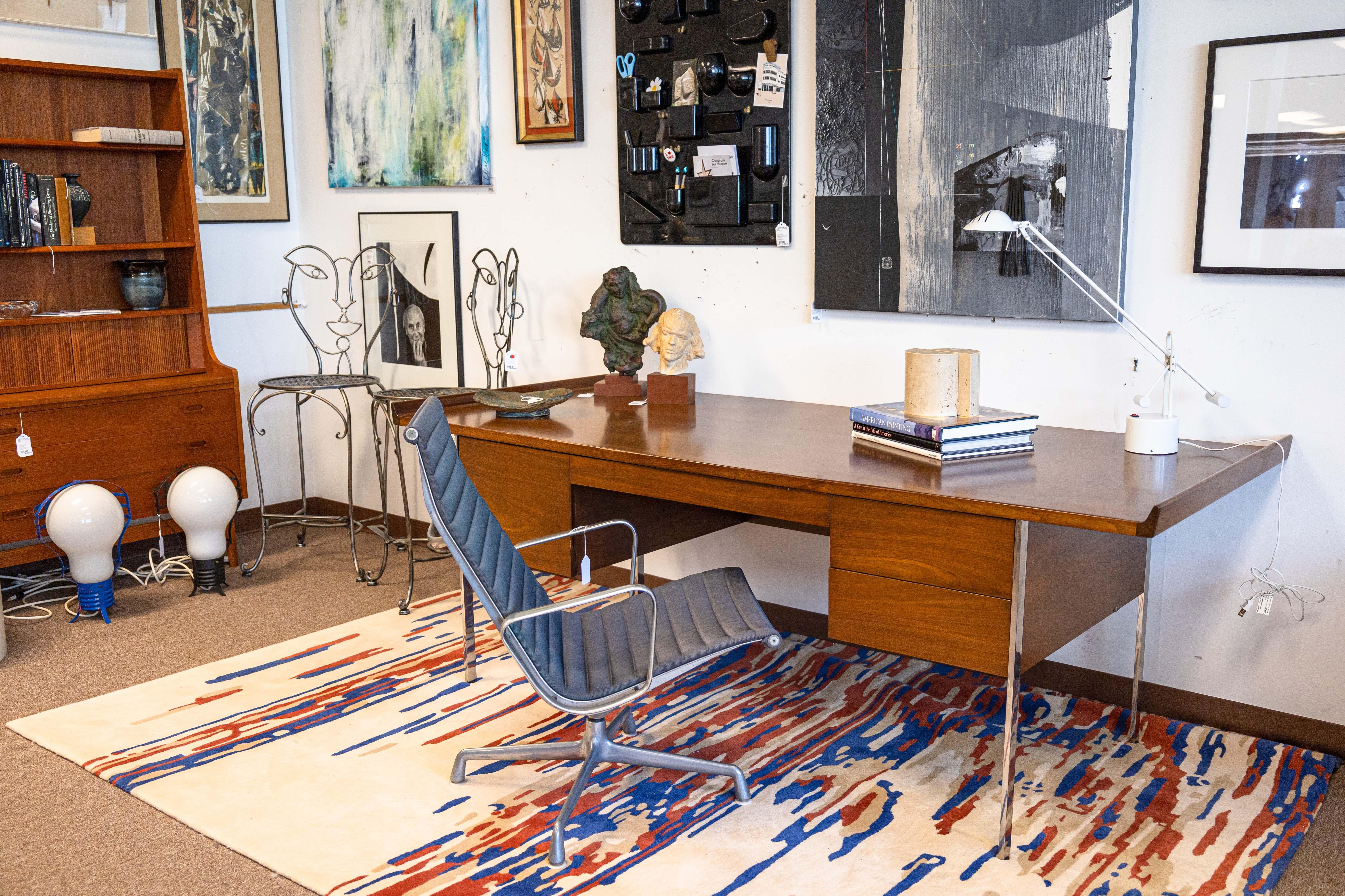Rare Harvey Probber Mid Century Modern Walnut and Chrome Executive Writing Desk 8