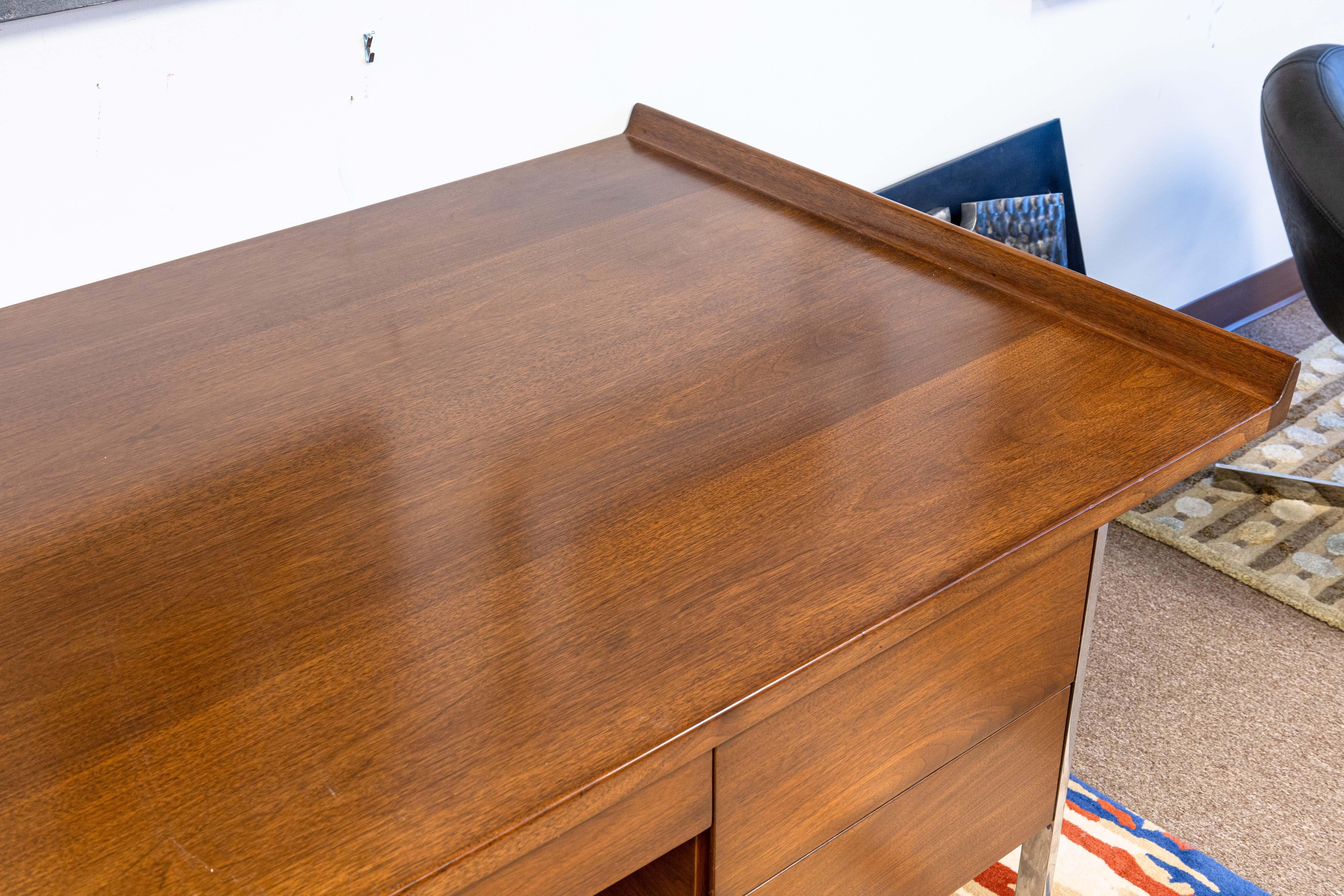 Mid-Century Modern Rare Harvey Probber Mid Century Modern Walnut and Chrome Executive Writing Desk