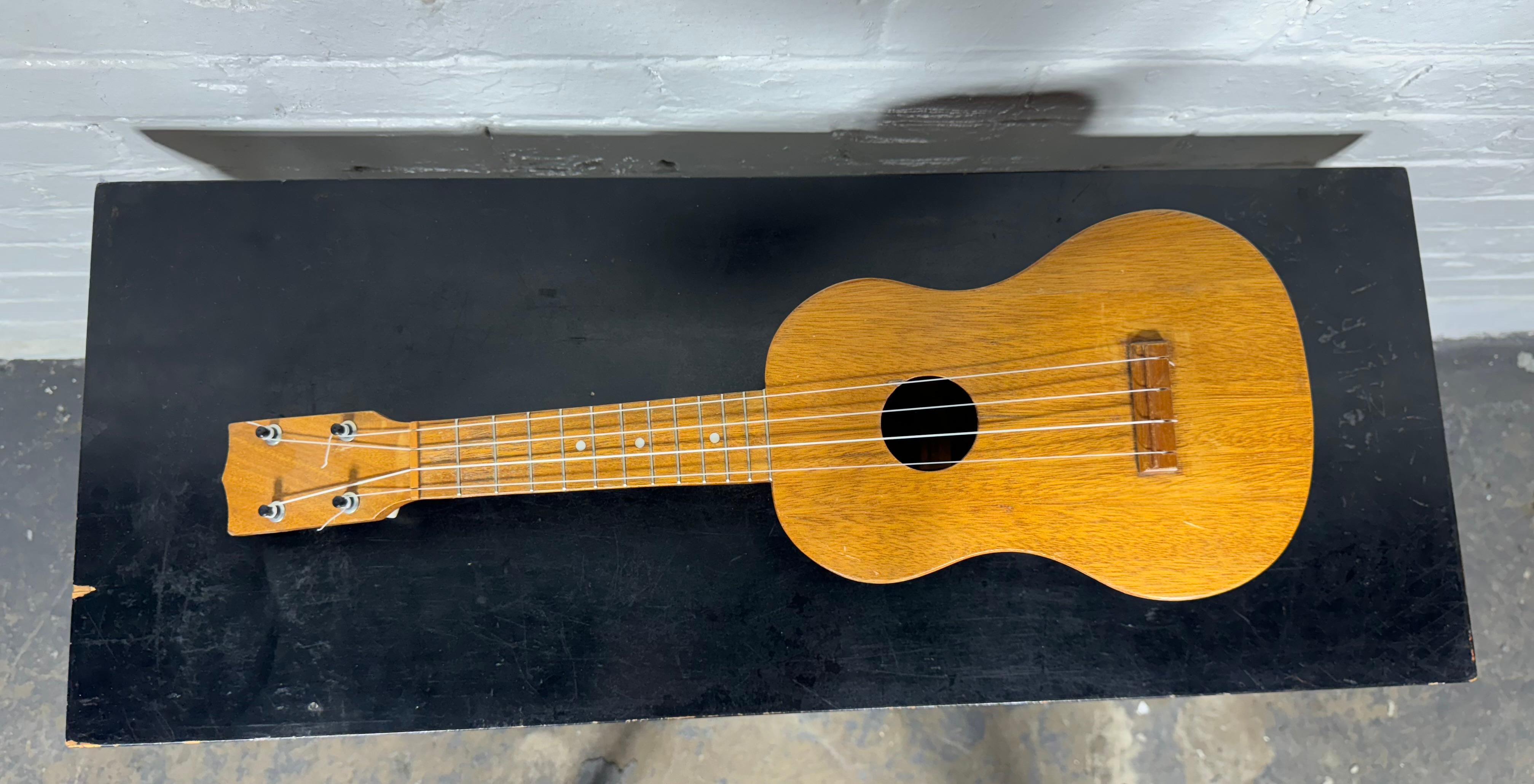 Rare Hawaiian Ukulele made by Coconut Uke Inc. Very Unusual  amazing tone/sound 4