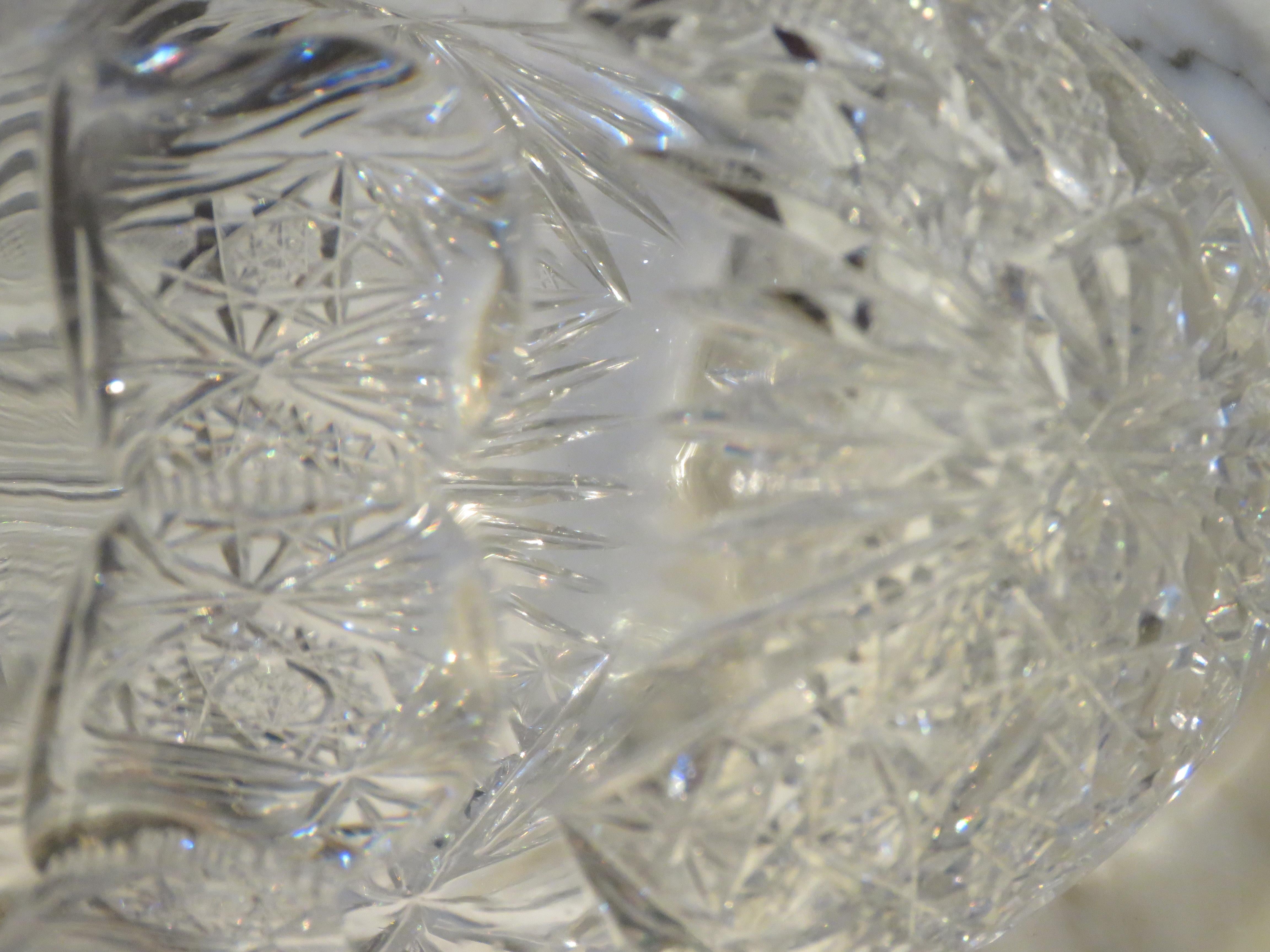 XIXe siècle Rare pichet en verre taillé à la main avec diamants brillants du 19ème siècle en vente