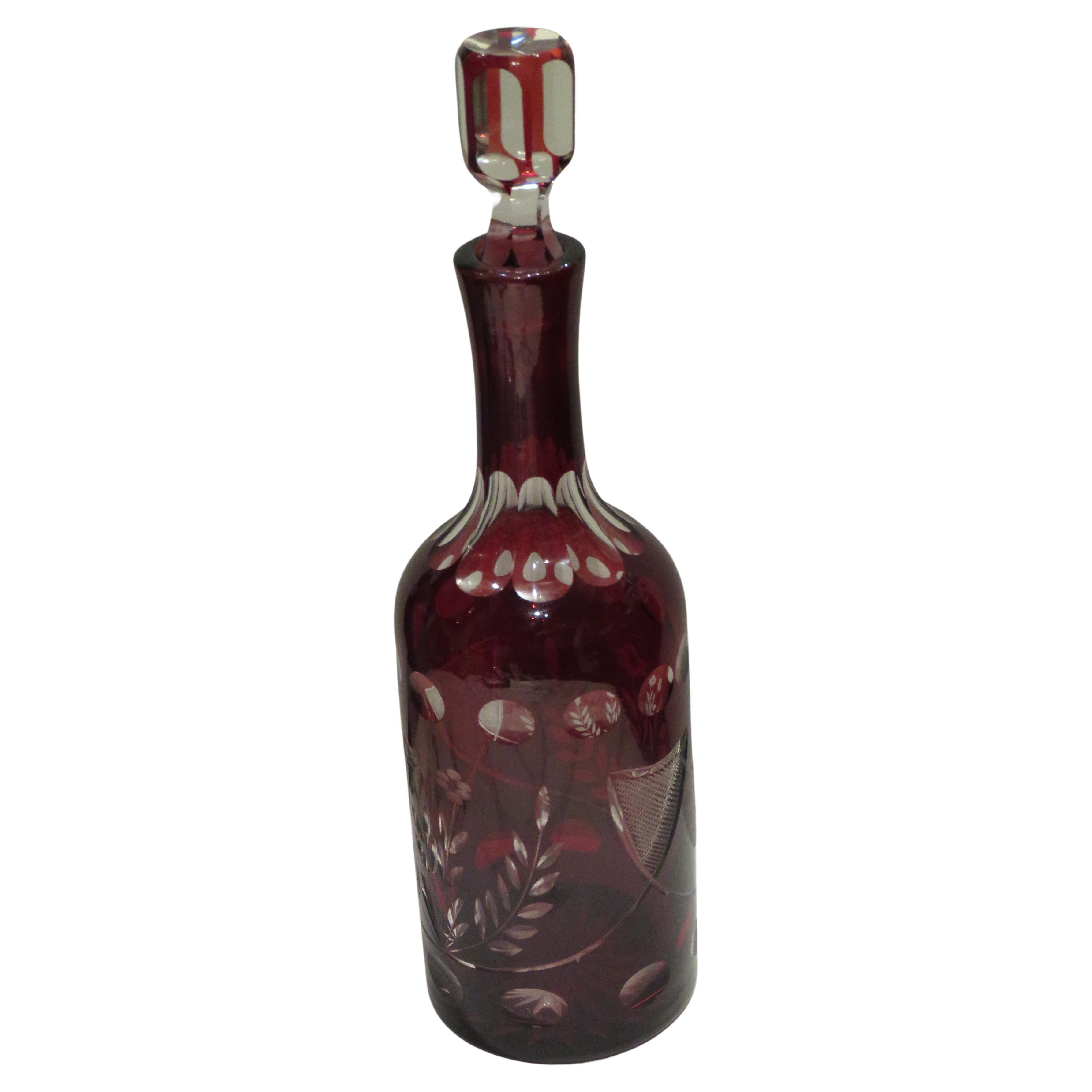 Rare carafe à liqueur de vin française du 19ème siècle en cristal rouge rubis taillé