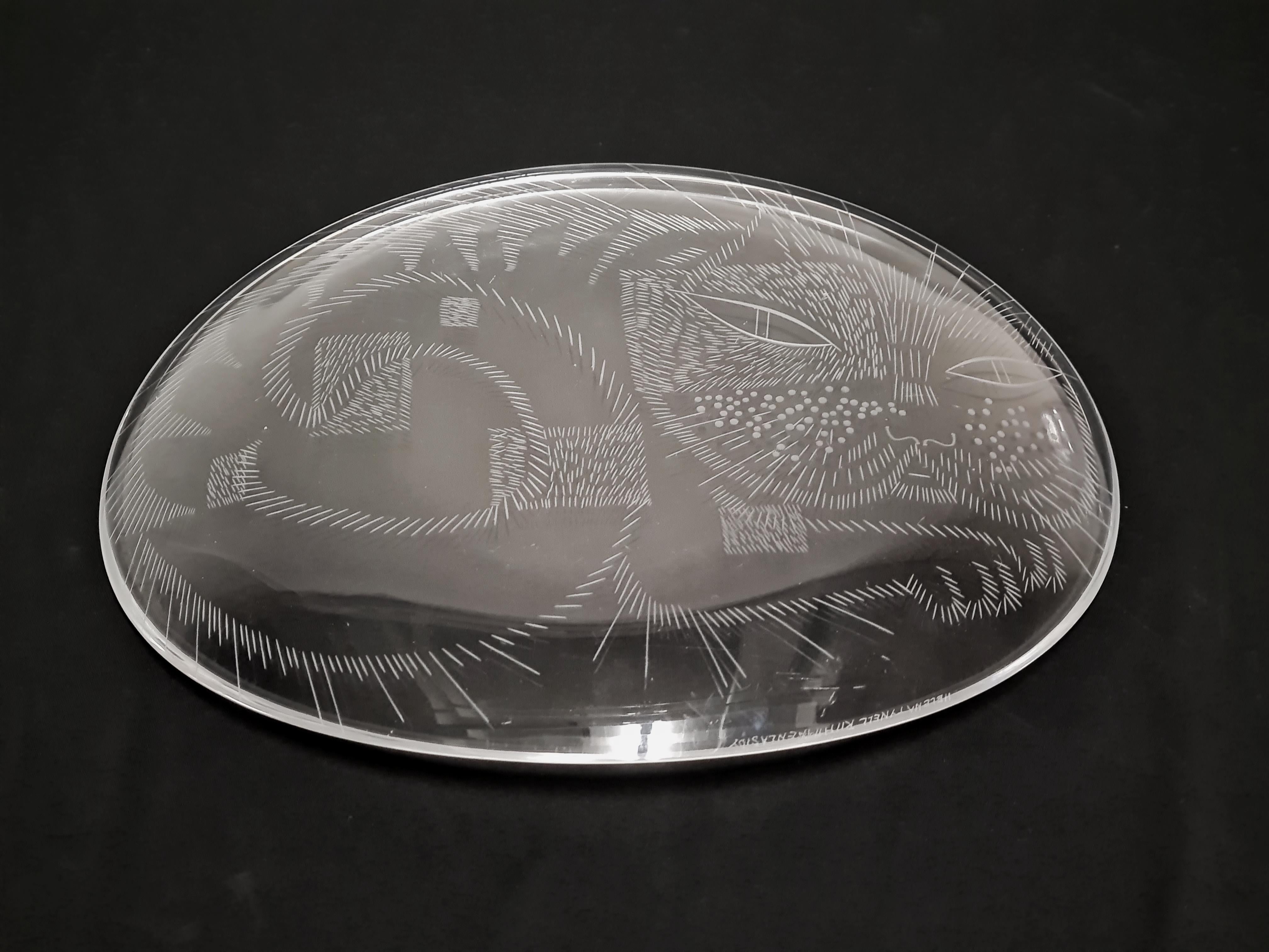 Raro plato para gatos Helena Tynell grabado Modelo 6638 para Riihimäen Lasi Oy, años 50 en venta 2