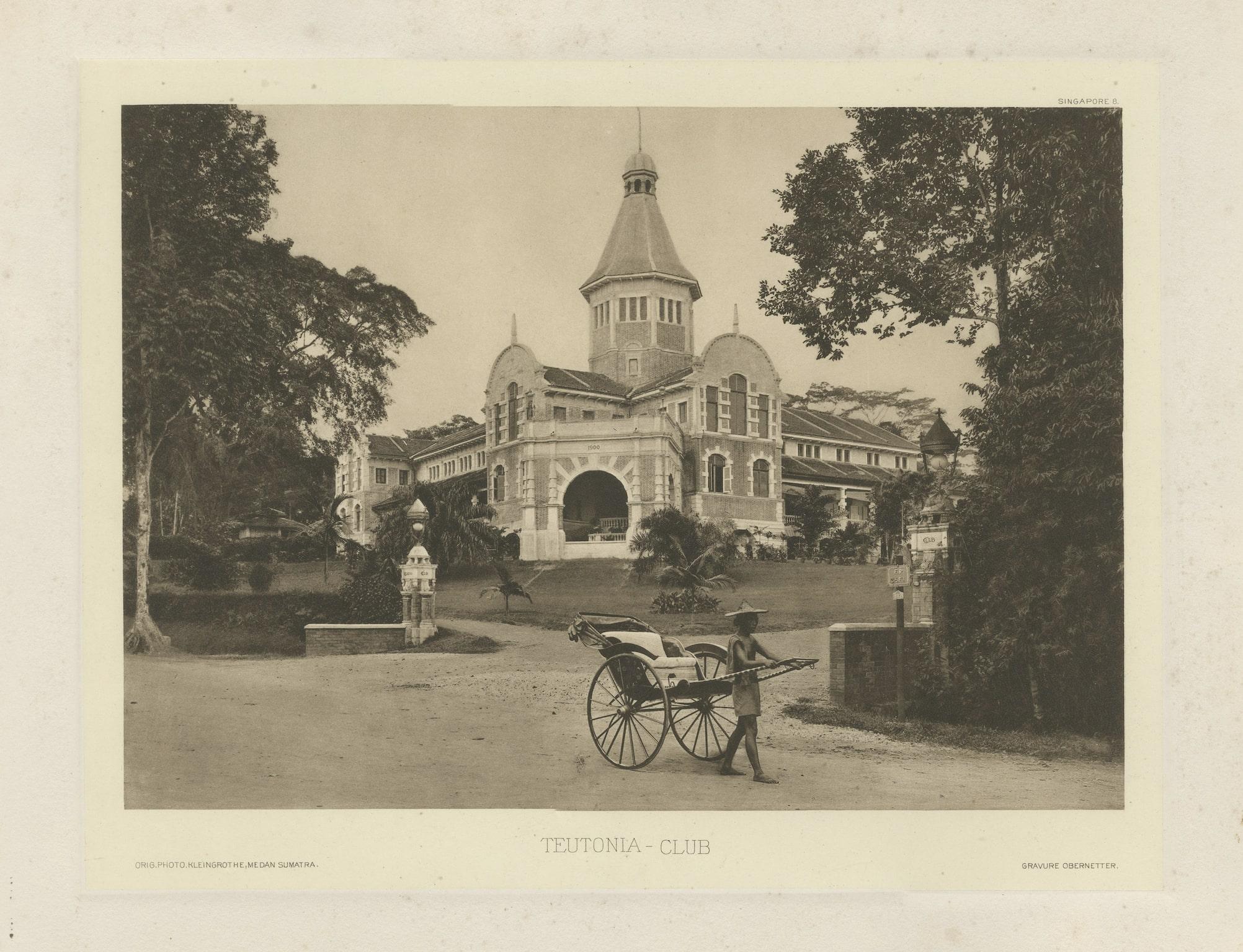 Teutonia Club, Singapur. Der 1856 gegründete Club war ein Elite-Gebäude der deutschen Gemeinde in Singapur, bis er 1918 von drei jüdischen Brüdern der Familie Manasseh übernommen wurde, die ihn 1929 in Goodwood Park Hotel umwandelten.

Diese