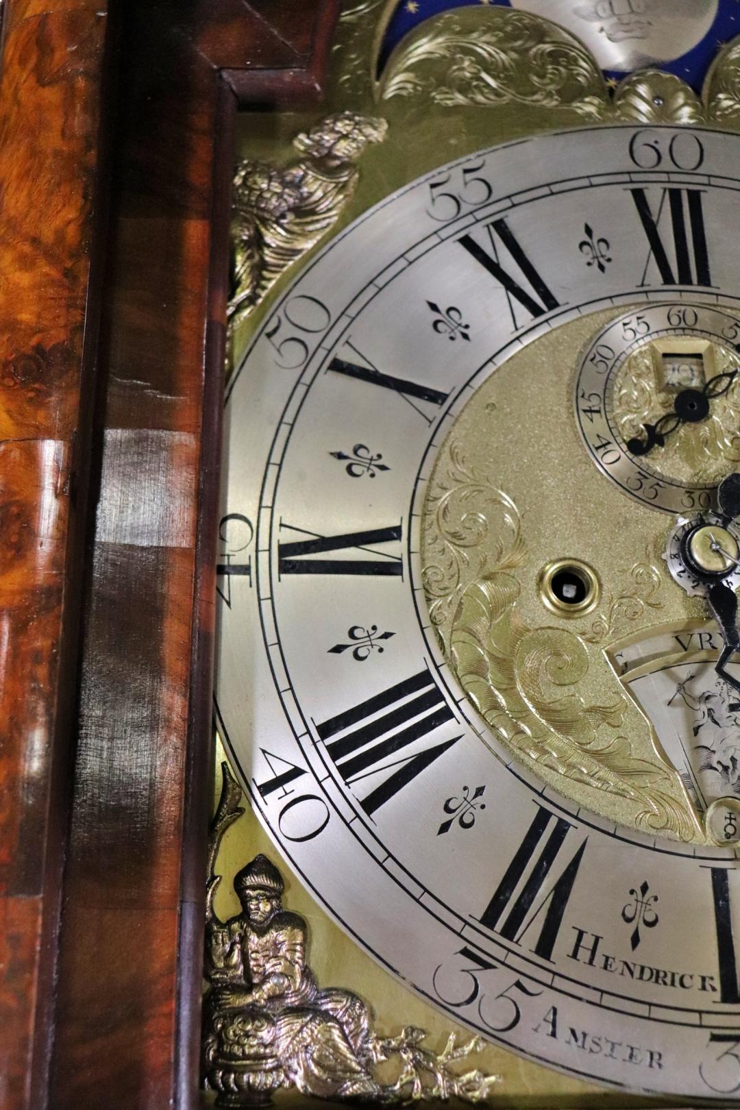 Seltene Hendrick Schoonbeck Großvater-Uhr mit niederländischer Intarsienarbeit und hohem Gehäuse  (Mitte des 18. Jahrhunderts) im Angebot