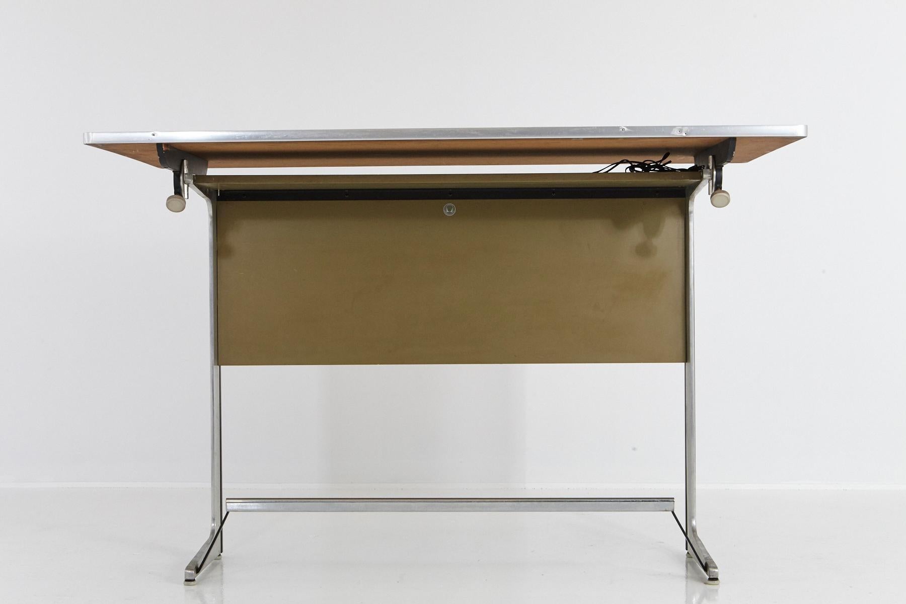 Seltener Herman Miller Action Office Ständer-Schreibtisch und Zeichnertisch, 1960er Jahre (Aluminium) im Angebot