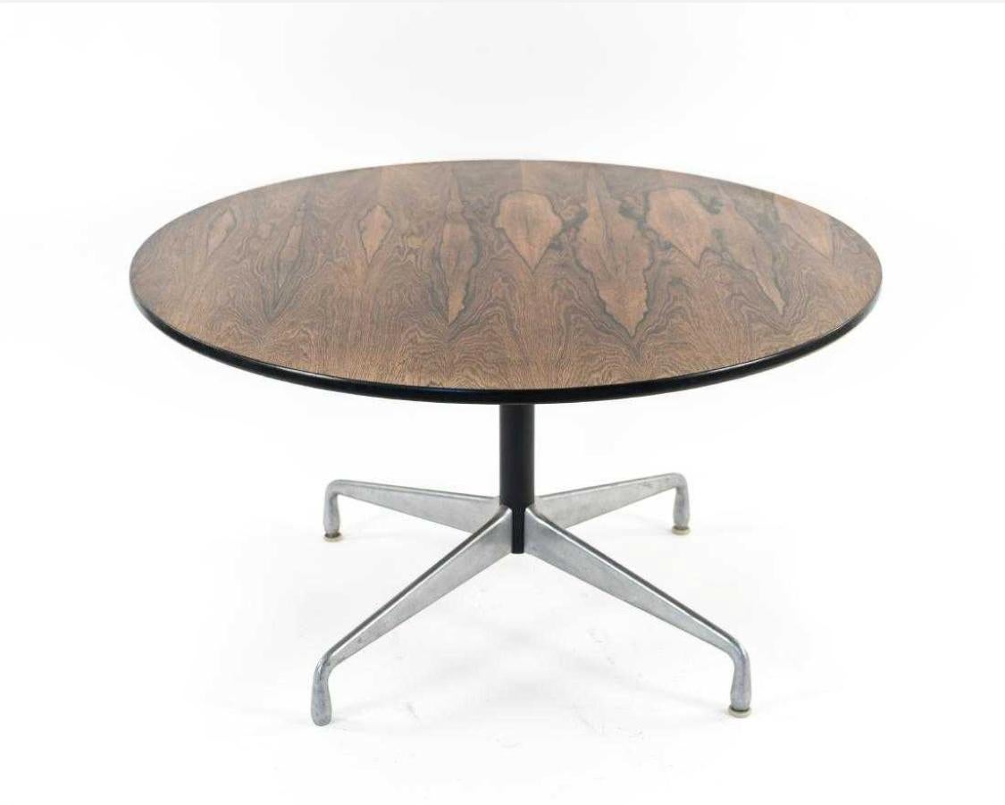 Rare Herman Miller Eames Rosewood Dining Table (Moderne der Mitte des Jahrhunderts)