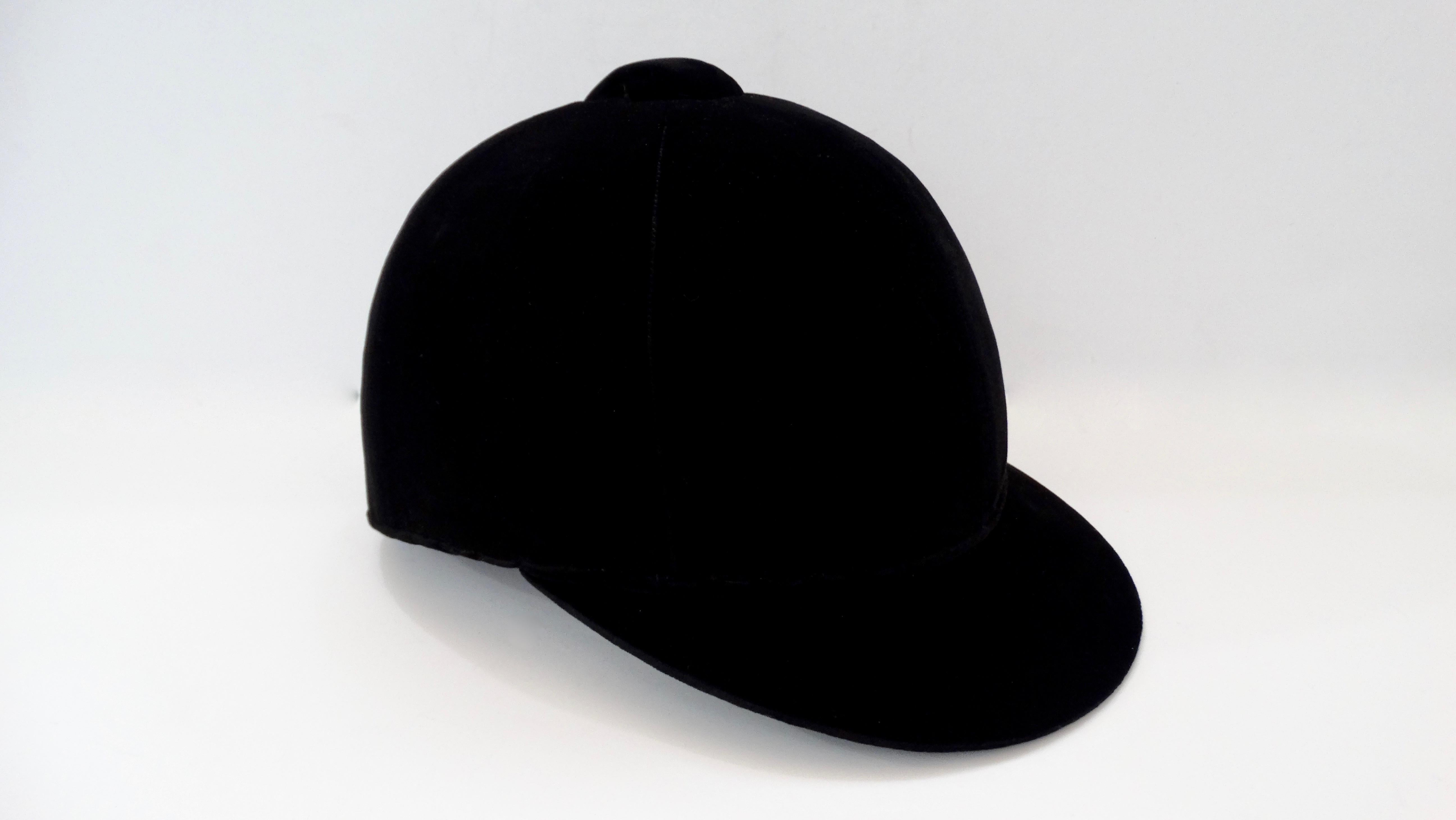 Raro casco y espuelas de equitación Hermés de terciopelo de los años 50 Negro en venta