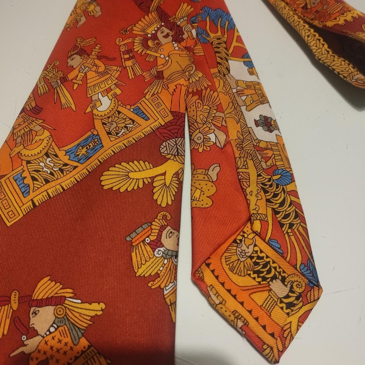 Brown Rare Hermès American Indians Tie For Sale
