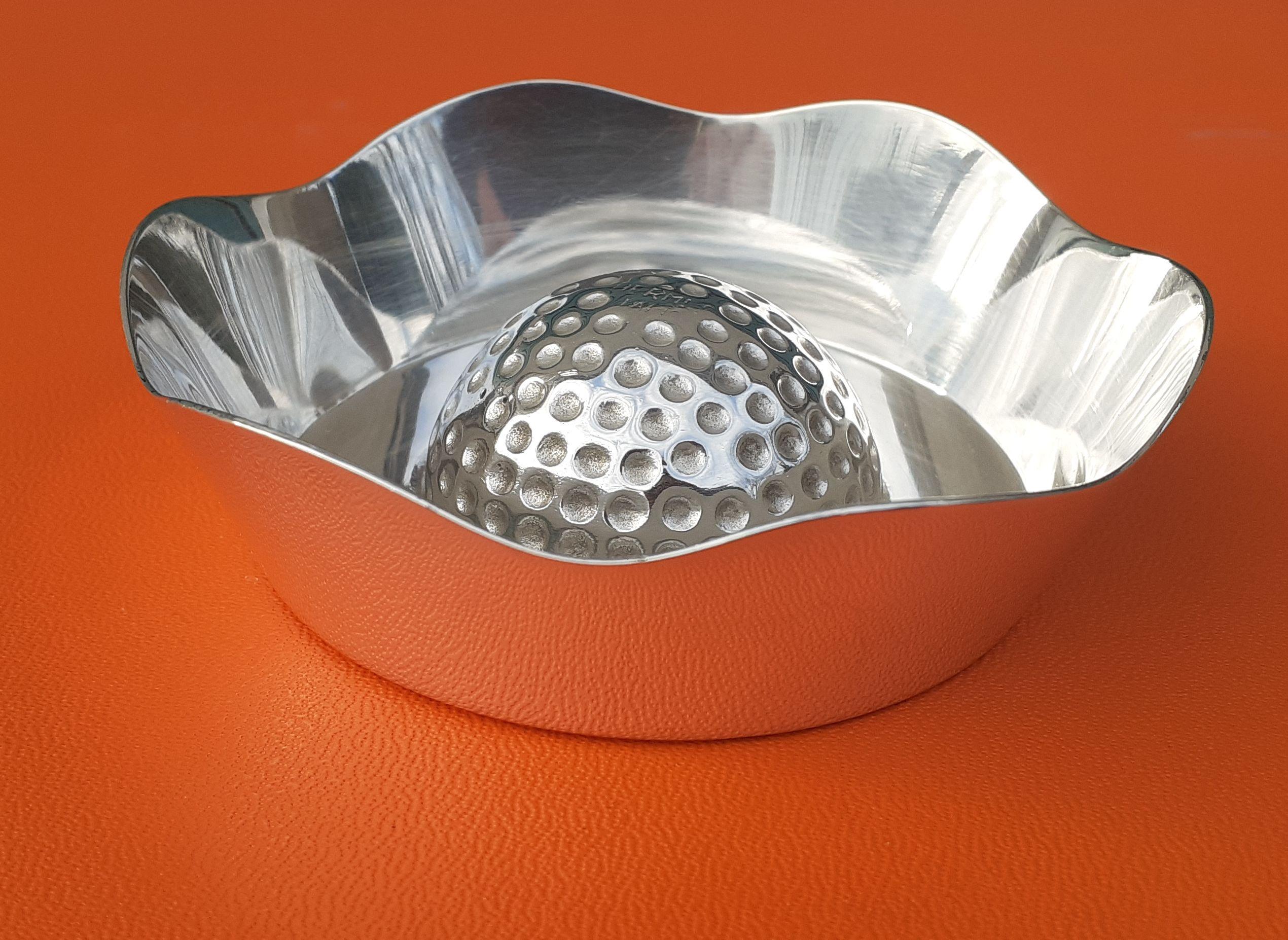 Rare Hermès Ashtray Change Tray Golf Ball Shaped Ravinet d'Enfert in Silver For Sale 5