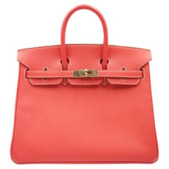 RARO HERMÈS BIRKIN 25CM 'VERSO' ROUGE JAIPUR CON INTERIOR DE ORO Epsom Permabrass
