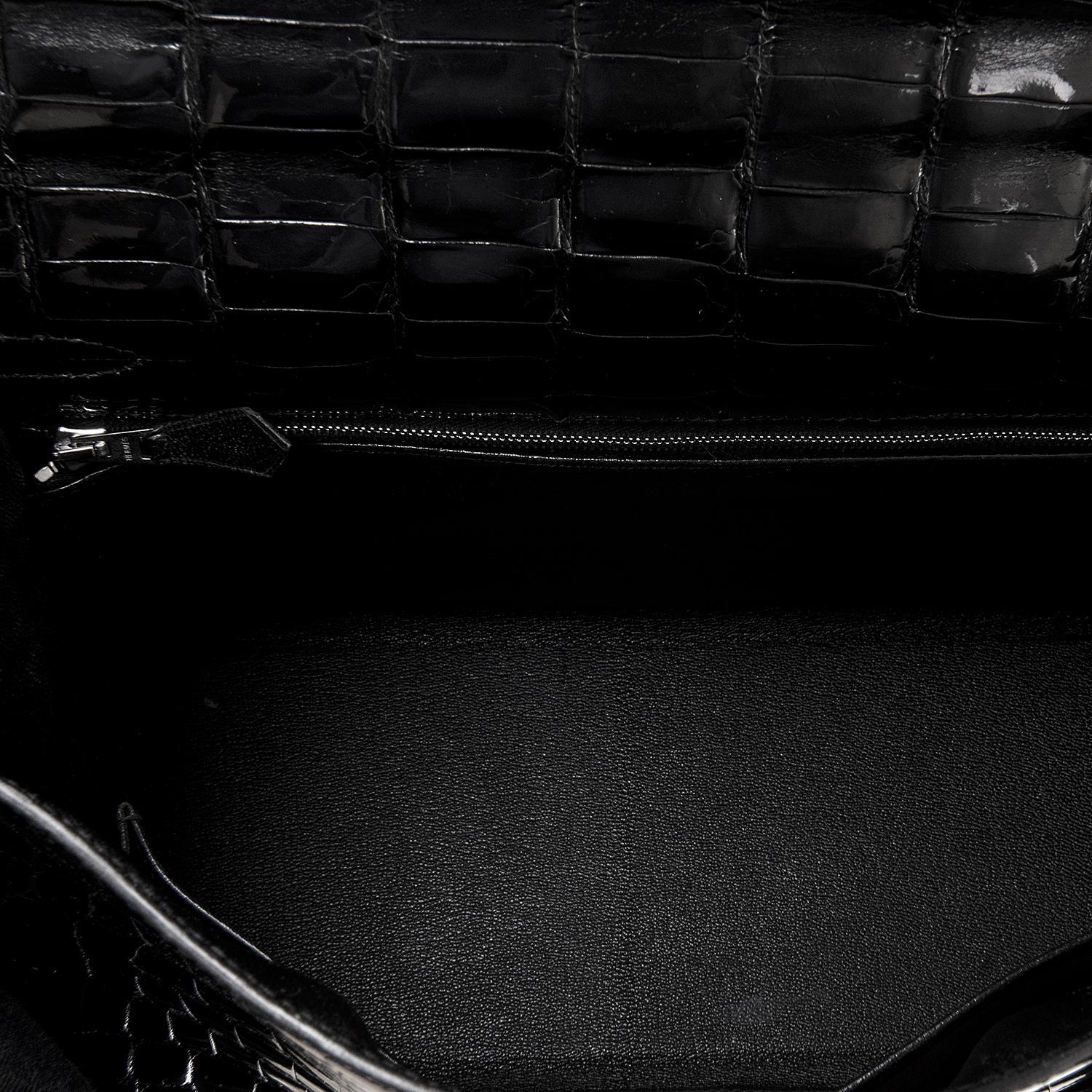 Rare Hermes Black Crocodile Kelly 32 Bag with Palladium Hardware - Pristine 3