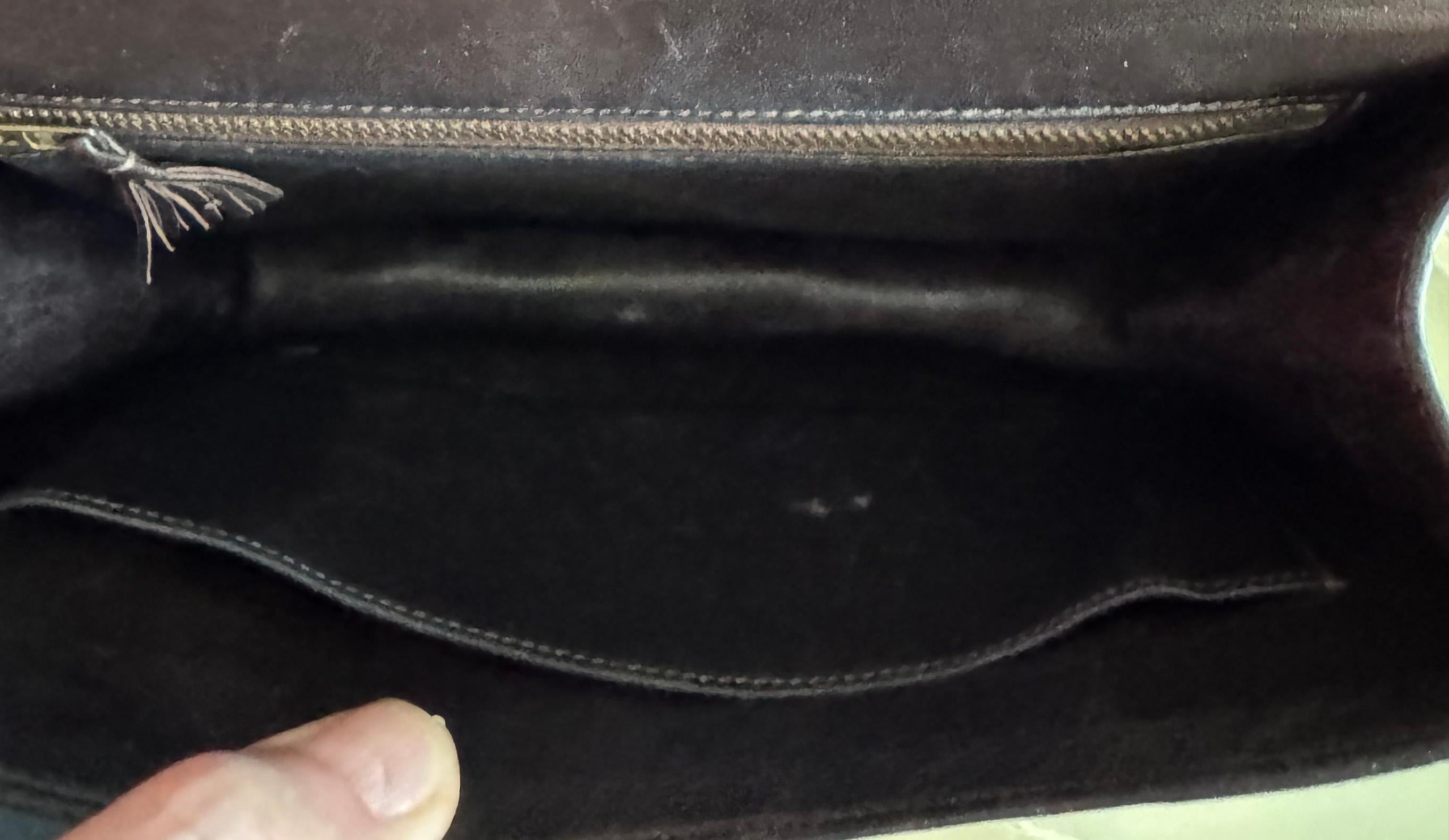 RARO Bolso Constance de aligátor marrón de Hermes en venta 9