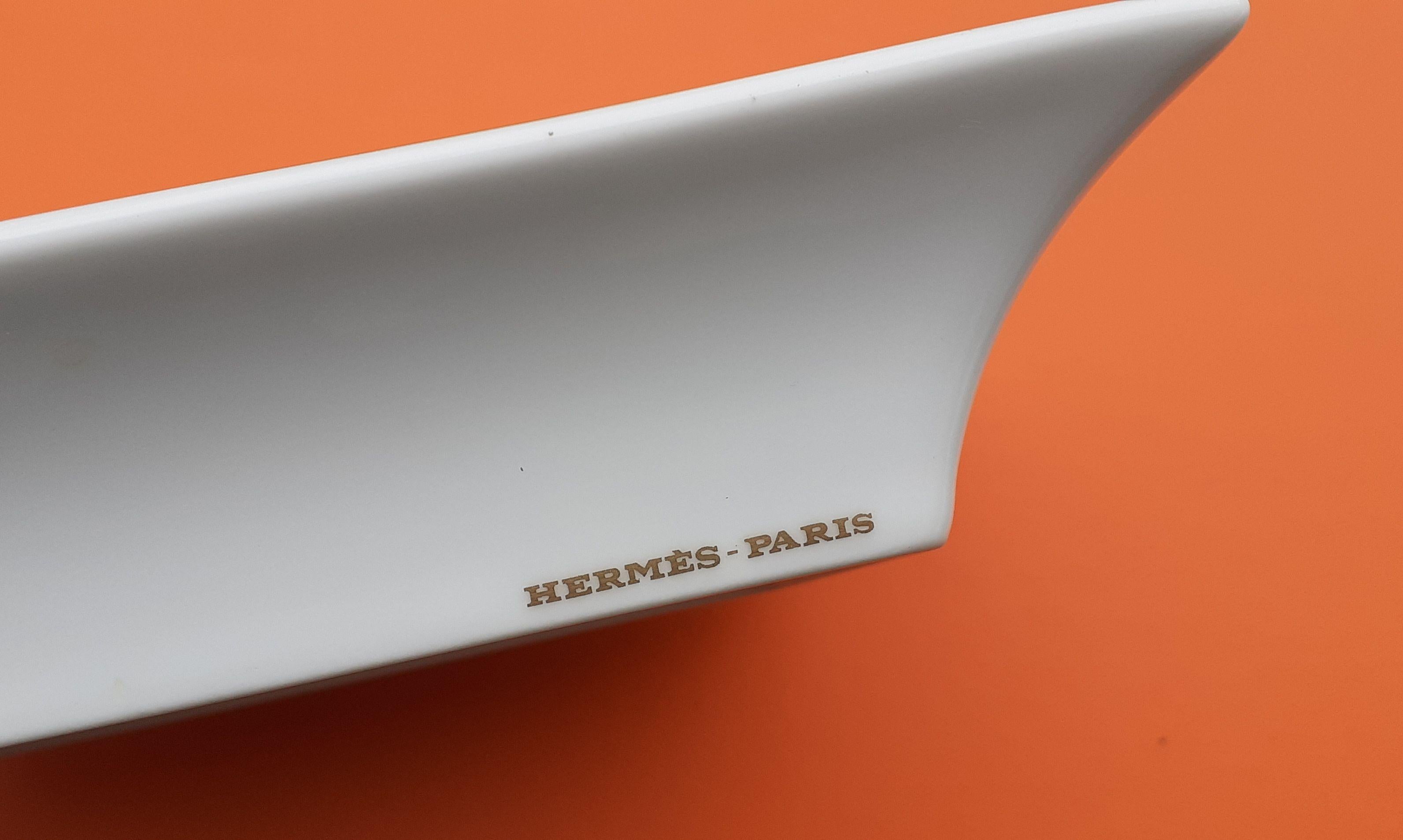 Seltener Hermès Zigarren-Aschenbecher Wechseltablett aus Porzellan Birne und Birnenblüten im Angebot 6